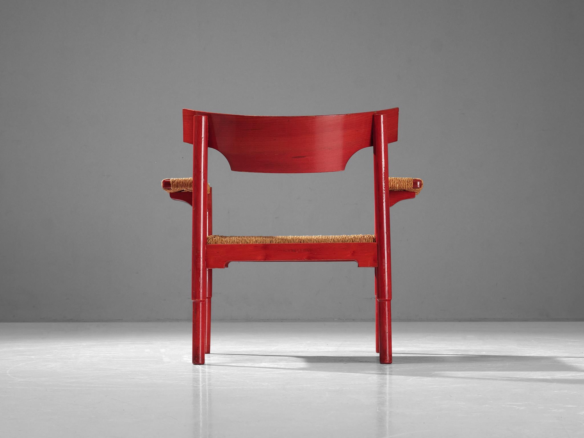 Vico Magistretti for Cassina Rare 'Carimate' Armchair in Red Stained Wood  In Good Condition In Waalwijk, NL