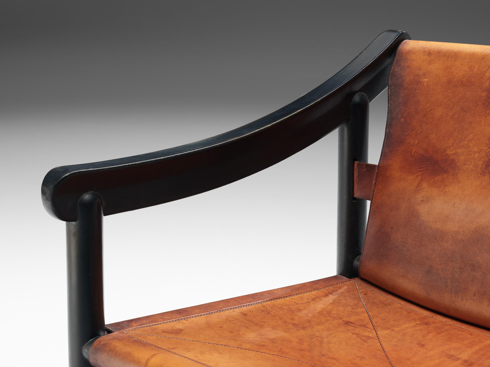 Vico Magistretti for Cassina Set of Six Early '905' Armchairs in Cognac Leather In Good Condition In Waalwijk, NL