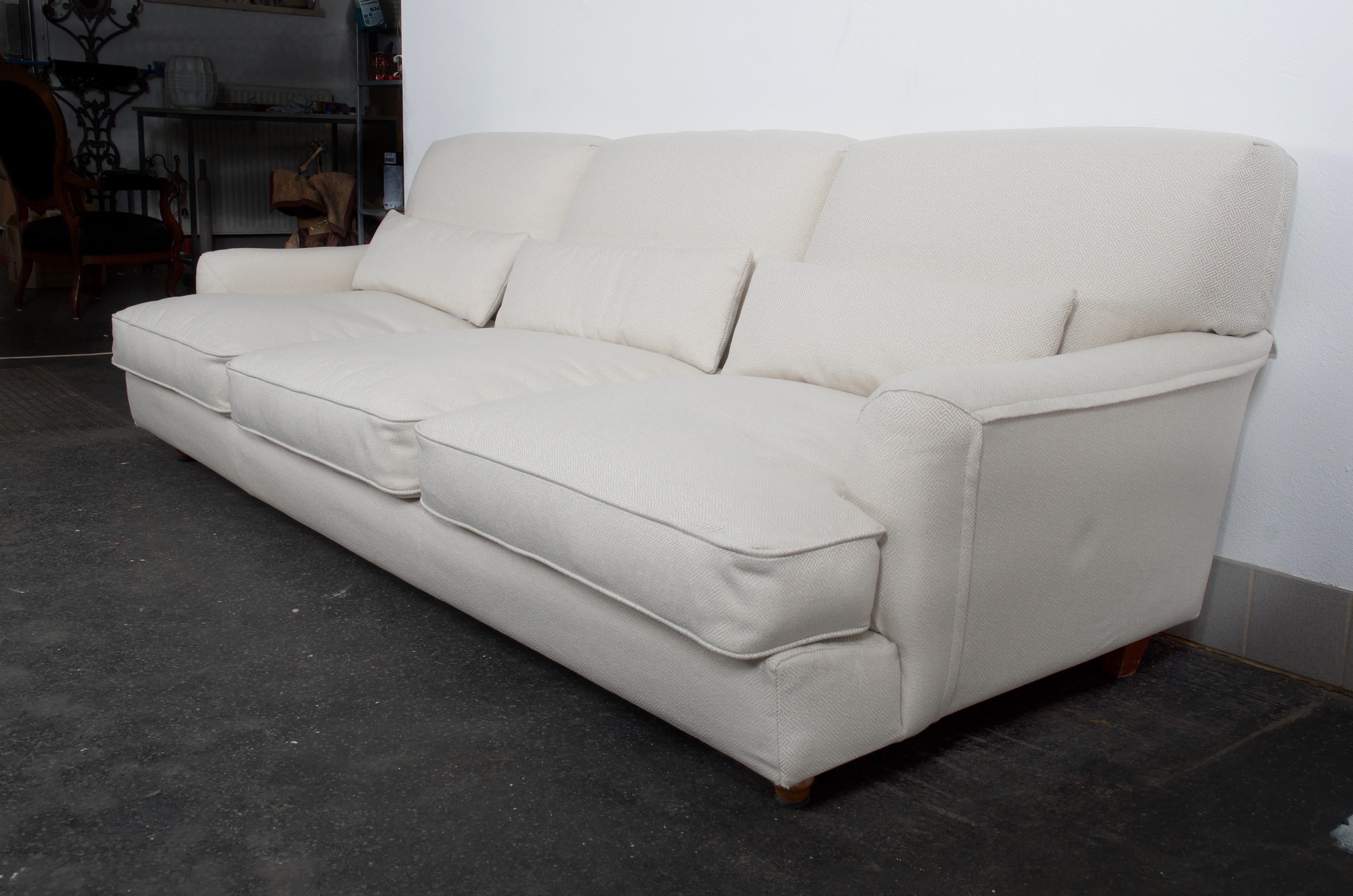 Vico Magistretti for Depadova Three-Seat Sofa Model Raffles For Sale 4