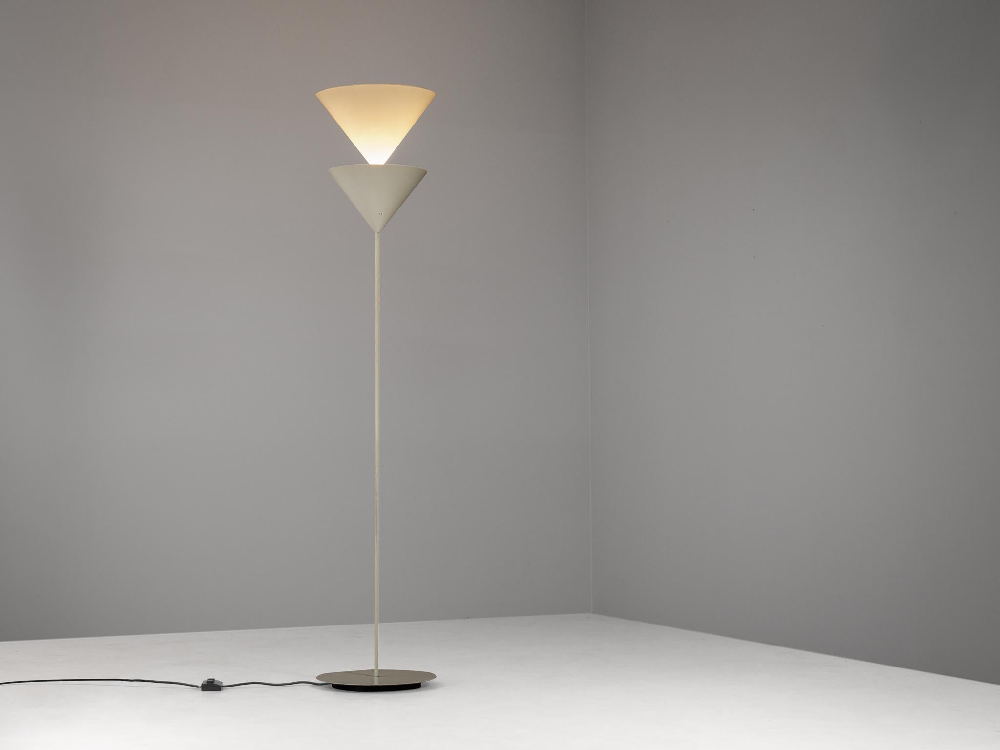Vico Magistretti for O-Luce model 'Pascal' floor lamp, lacquered aluminum, Italy, 1979

A floor lamp designed by Vico Magistretti for O-Luce in 1979. This piece is very pure in its form and design, being sober and lacking any finery. The piece is