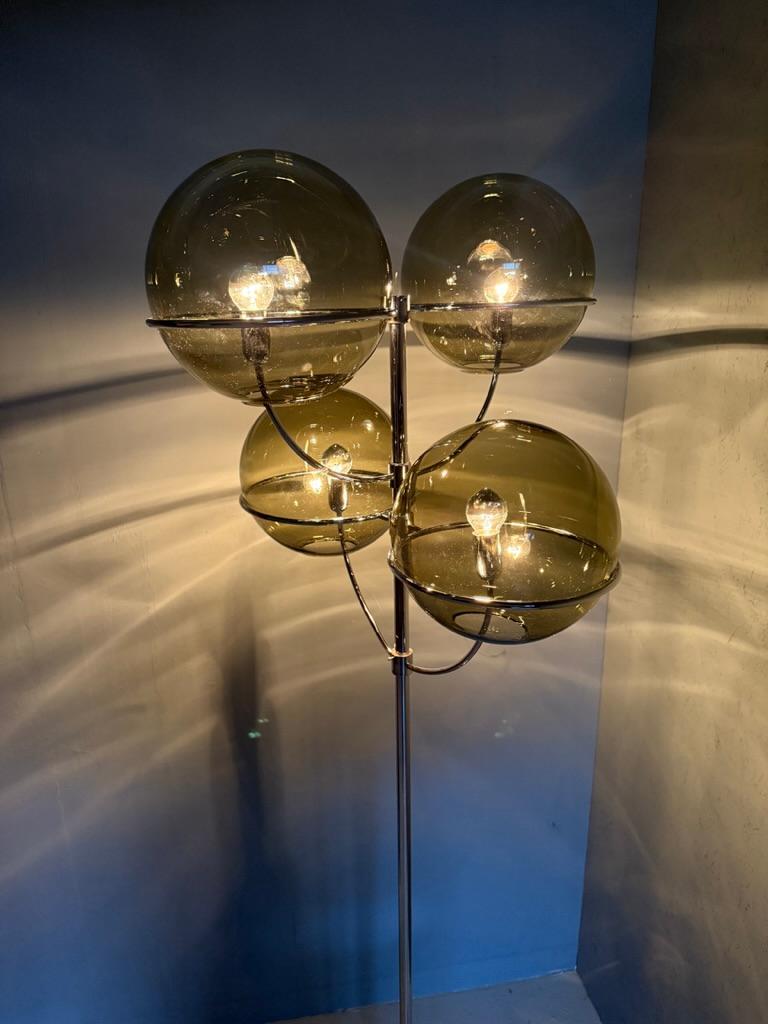 Vico Magistretti per Oluce- lampada da terra monumentale per interni Lyndon - Murano-1977 in vendita 7