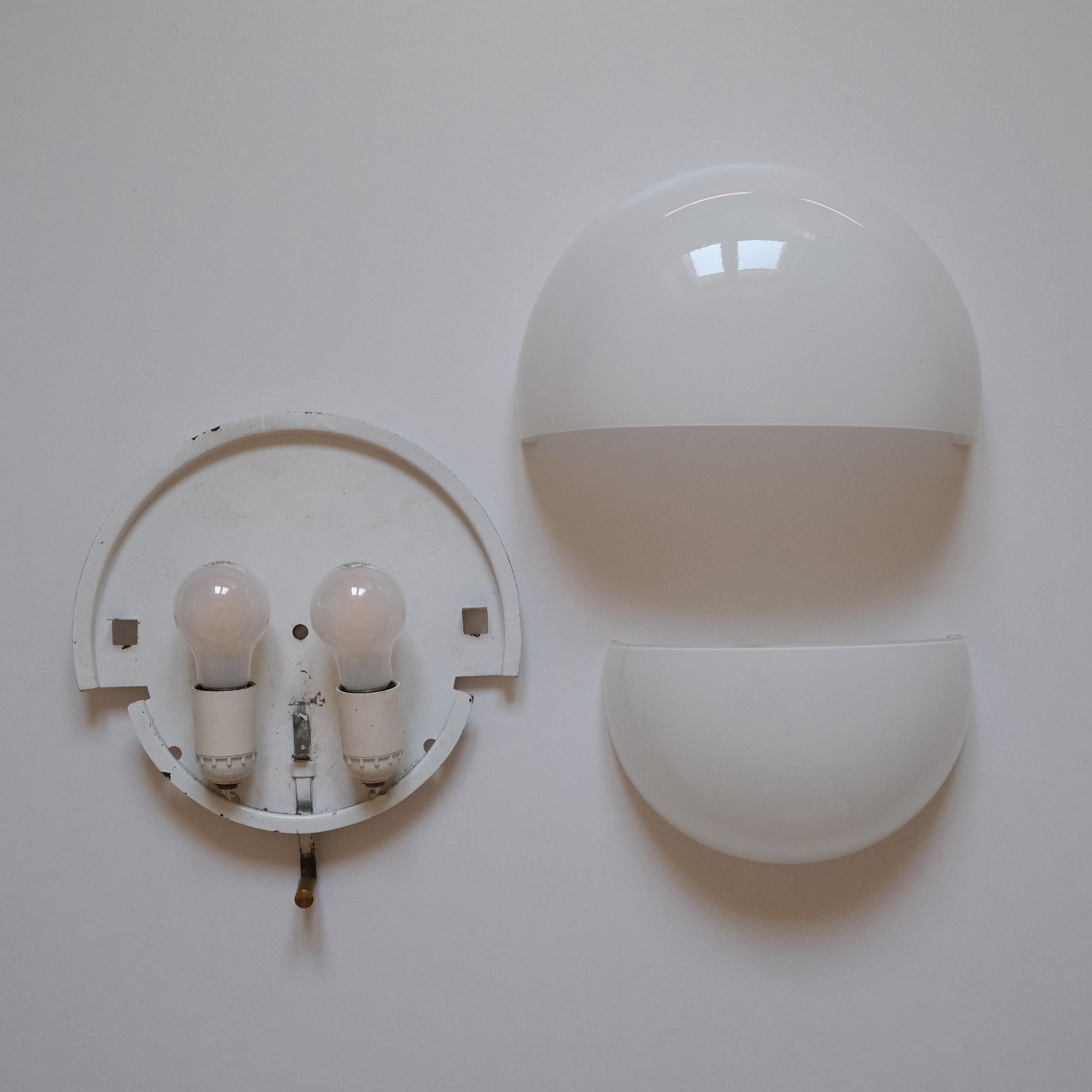 Vico Magistretti, Grande Mania, Un aplique de pared, Artemide, 1964 en venta 1