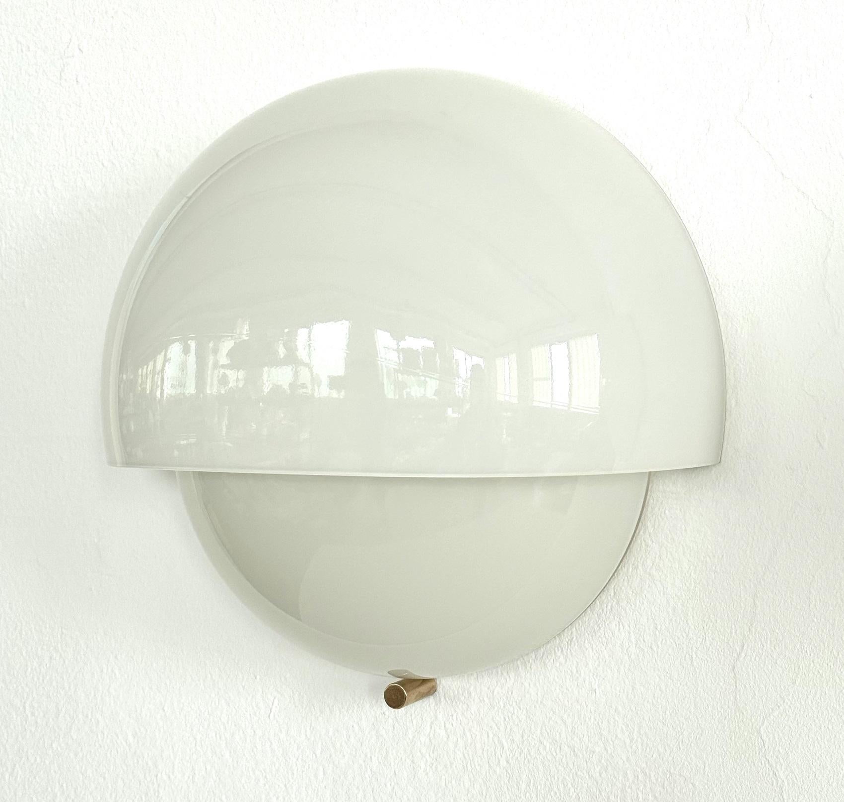 Metal Vico Magistretti 'Grande Mania' Italian Wall Sconces for Artemide, 1963 For Sale