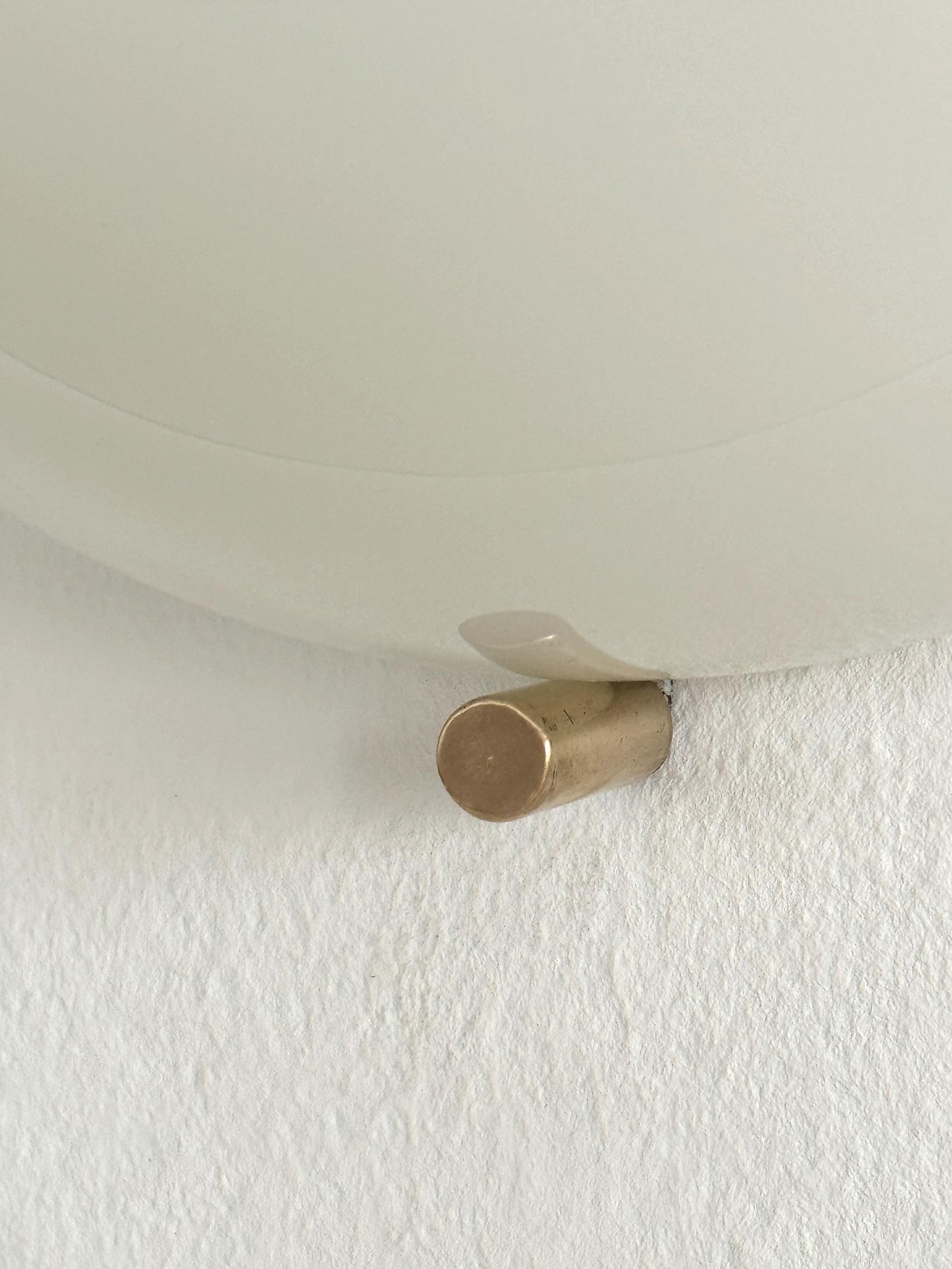 Vico Magistretti 'Grande Mania' Italian Wall Sconces for Artemide, 1963 For Sale 3