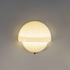 Vico Magistretti Grande Mania wall lamp