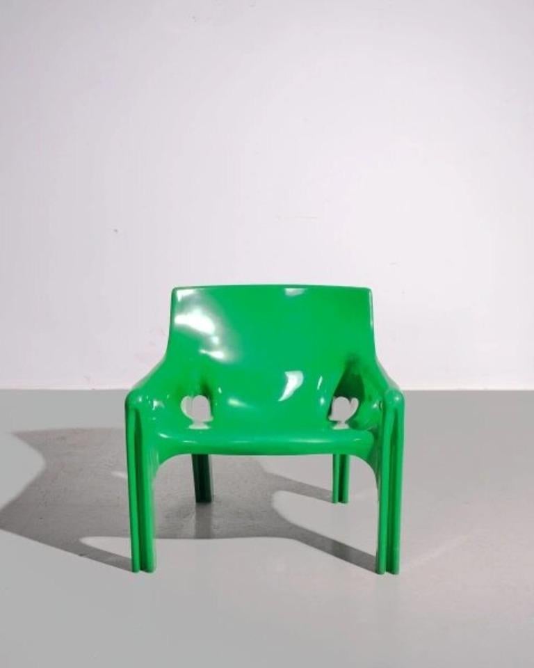 Vico Magistretti
Green 'Vicario' Lounge Chair
For Artemide
c.1970s
Moulded plastic and fibreglass
H68 x W60 x D67 cm
Seat height 39 cm
Designed by the iconic Vico Magistretti for Artemide in the 1970s, the Vicario armchair is a standout piece of