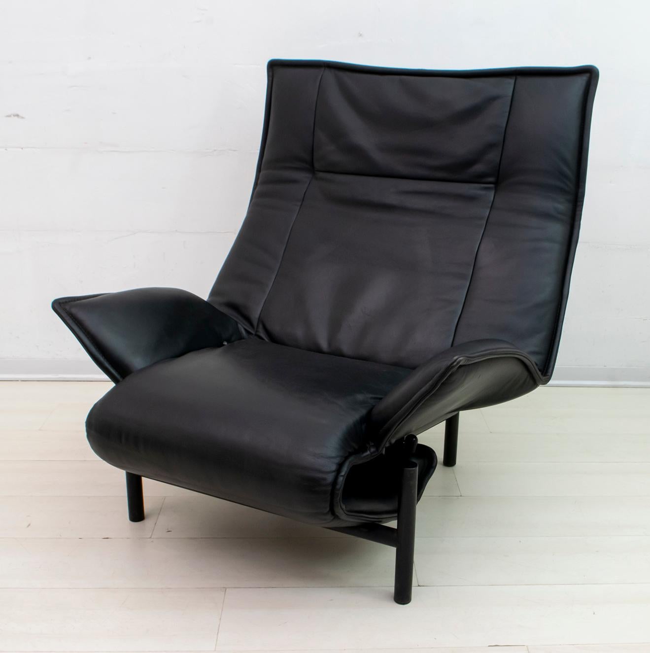 Modern Vico Magistretti Italian Lounge Chair 