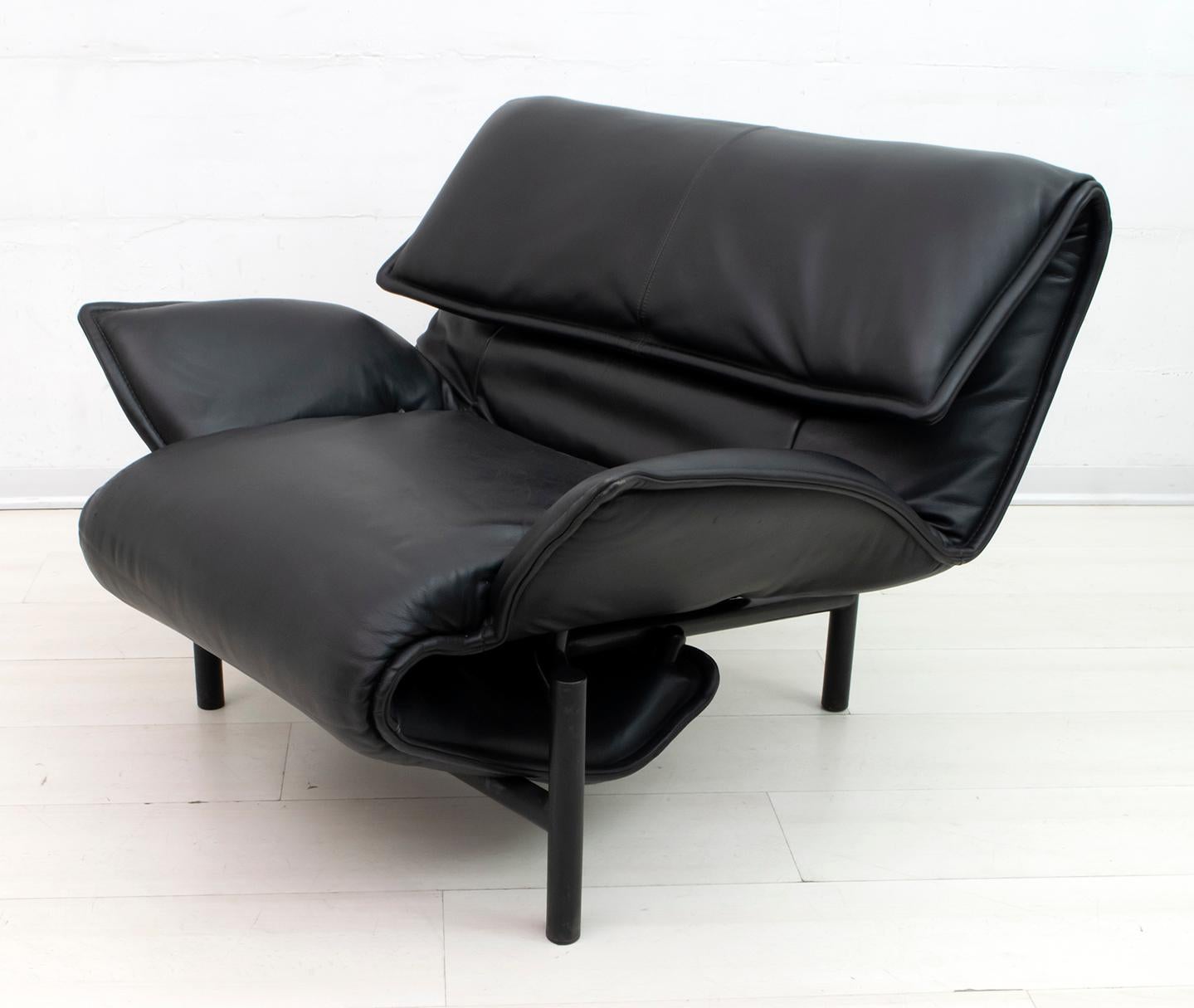 Late 20th Century Vico Magistretti Italian Lounge Chair 