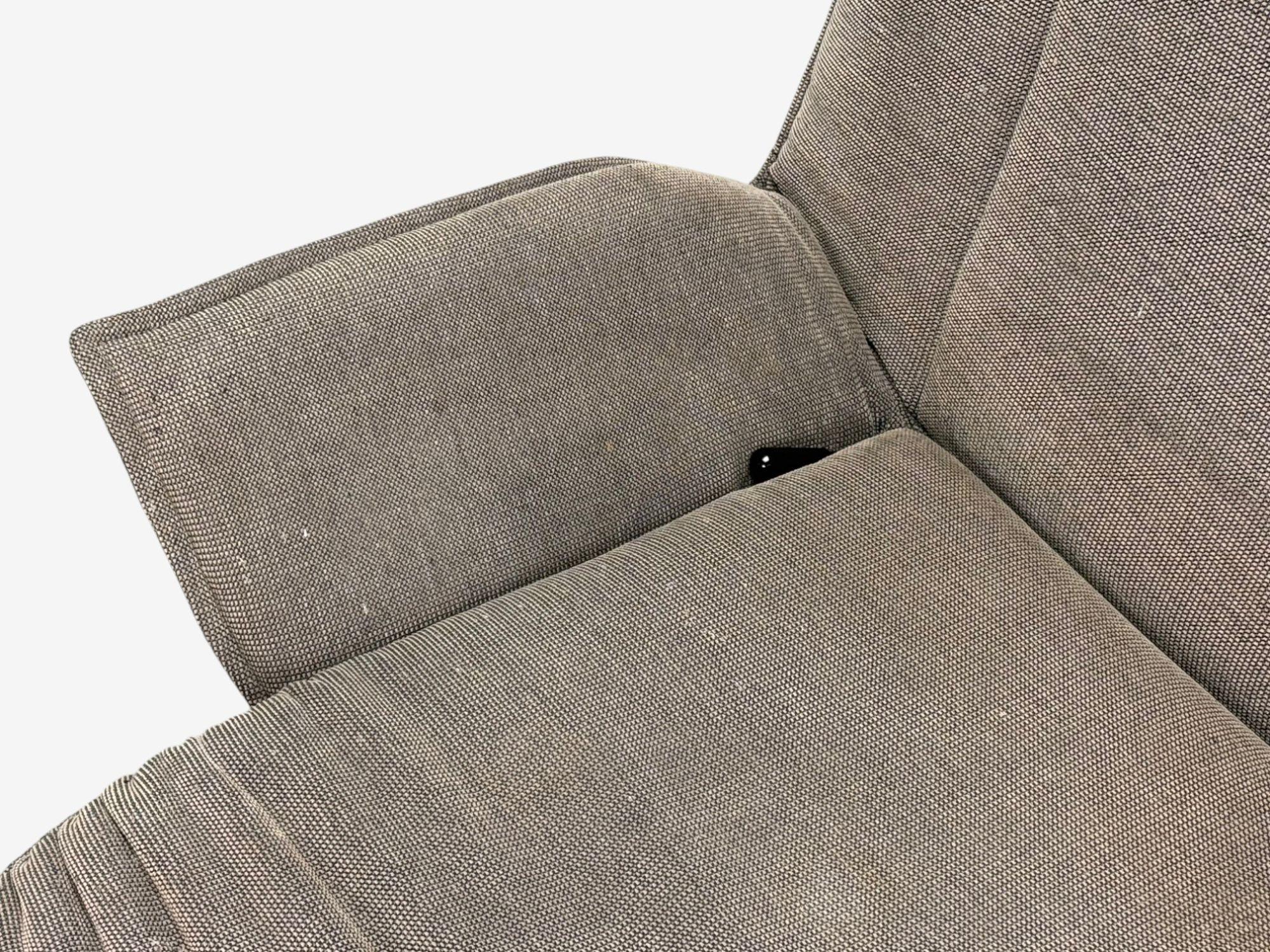Vico Magistretti, modernité italienne, tissu, métal, chaise longue Veranda, années 1980 en vente 1