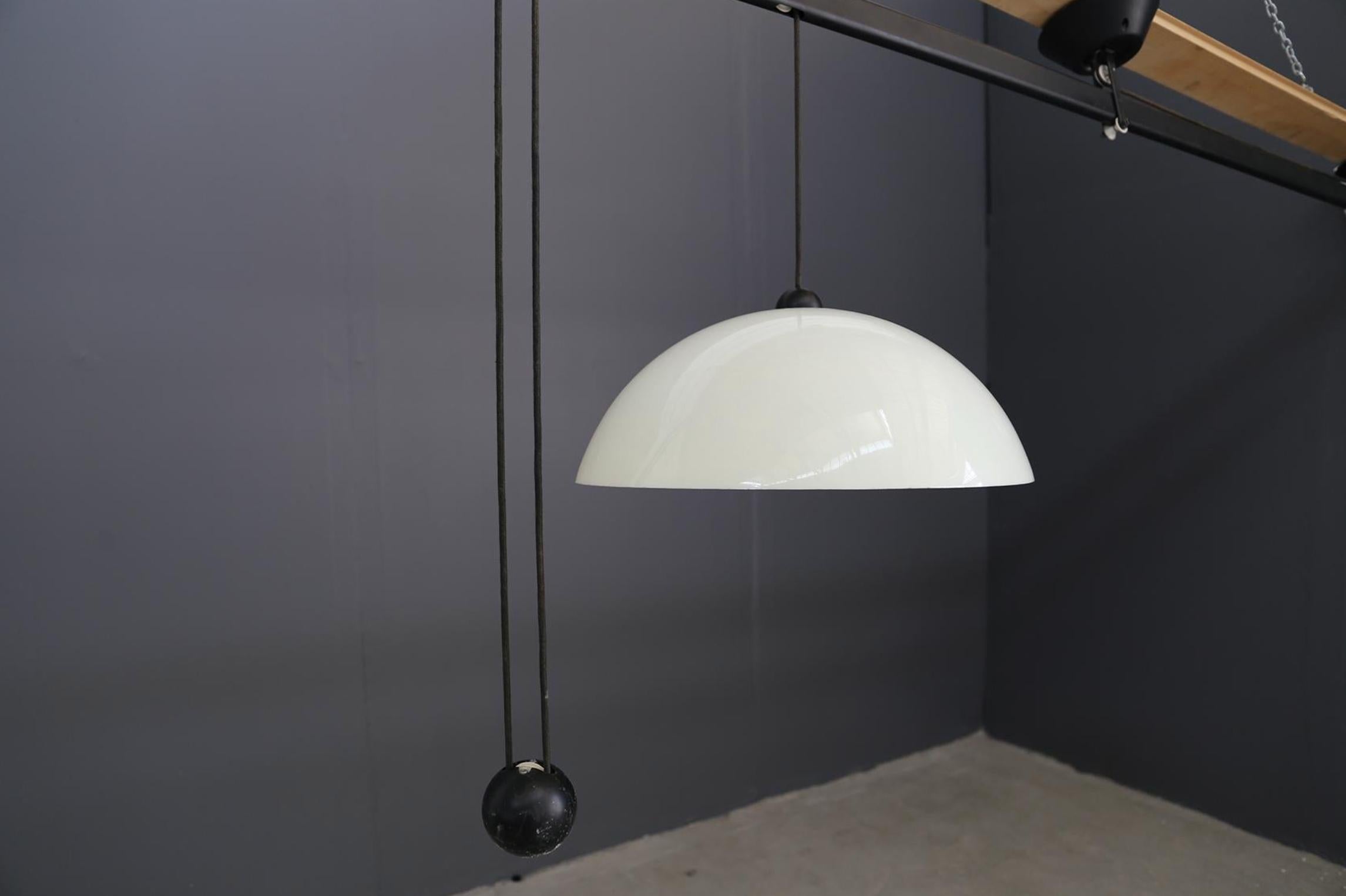 Lampada da parete Vico Magistretti Modello 