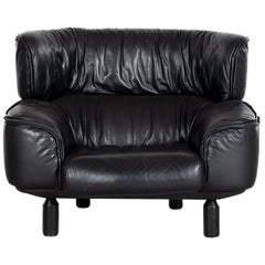 Gianfranco Frattini Bull lounge chair in black leather for Cassina, Italy