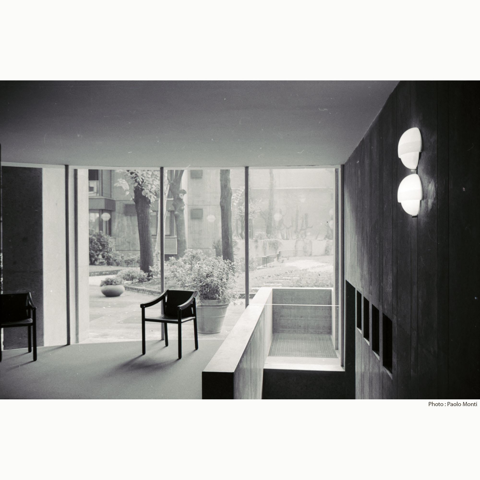 Vico Magistretti, Manía, Un par de apliques de pared, Artemide, 1964 mediados del siglo XX en venta