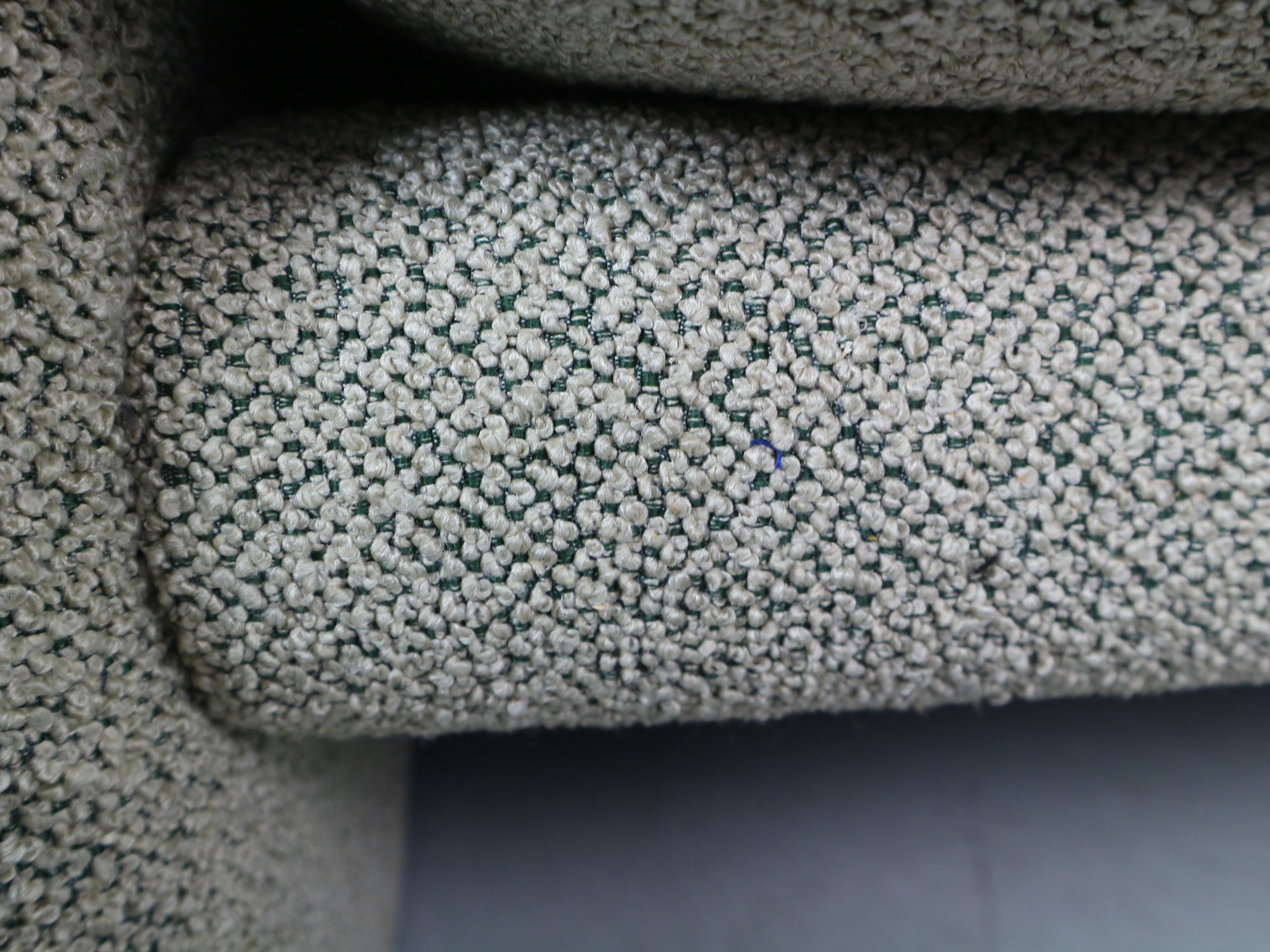 Vico Magistretti „Maralunga“ 2- und ein halbsitziges, neu gepolstertes Sofa für Cassina im Angebot 2
