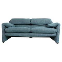 Vico Magistretti "Maralunga" 2-seater re-upholstered sofa For Cassina
