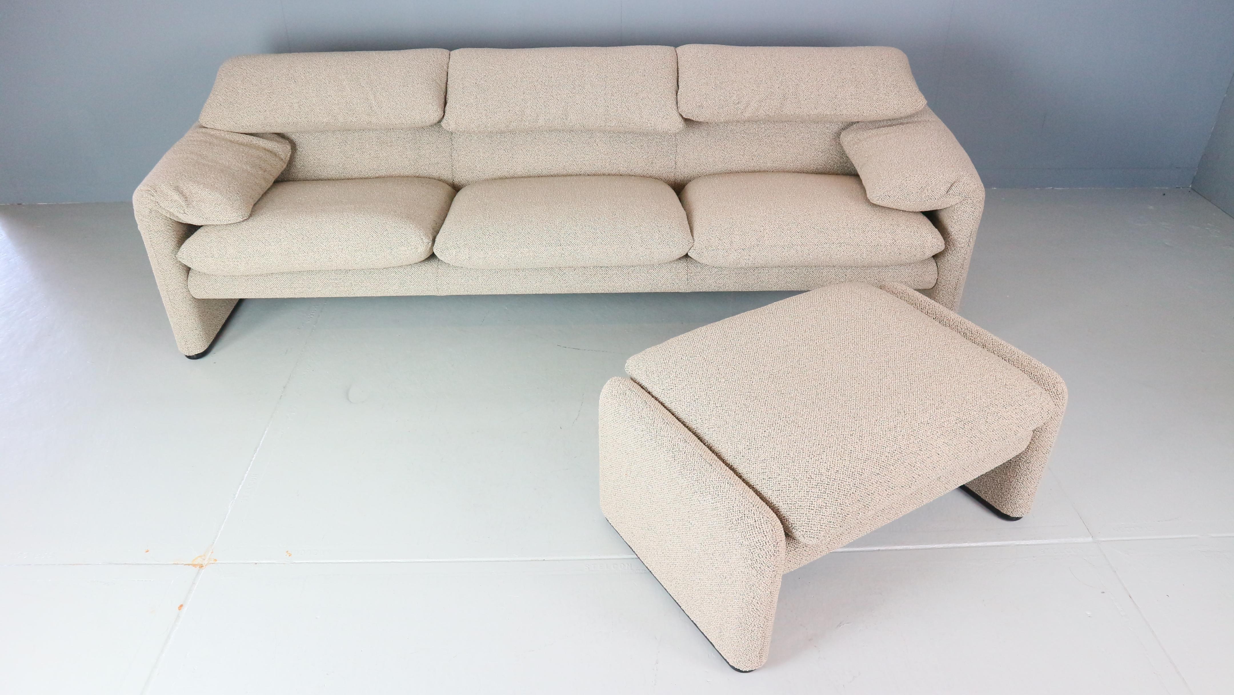 Vico Magistretti „Maralunga“ 3-Sitzer und Fußhocker neu gepolstert für Cassina im Angebot 2