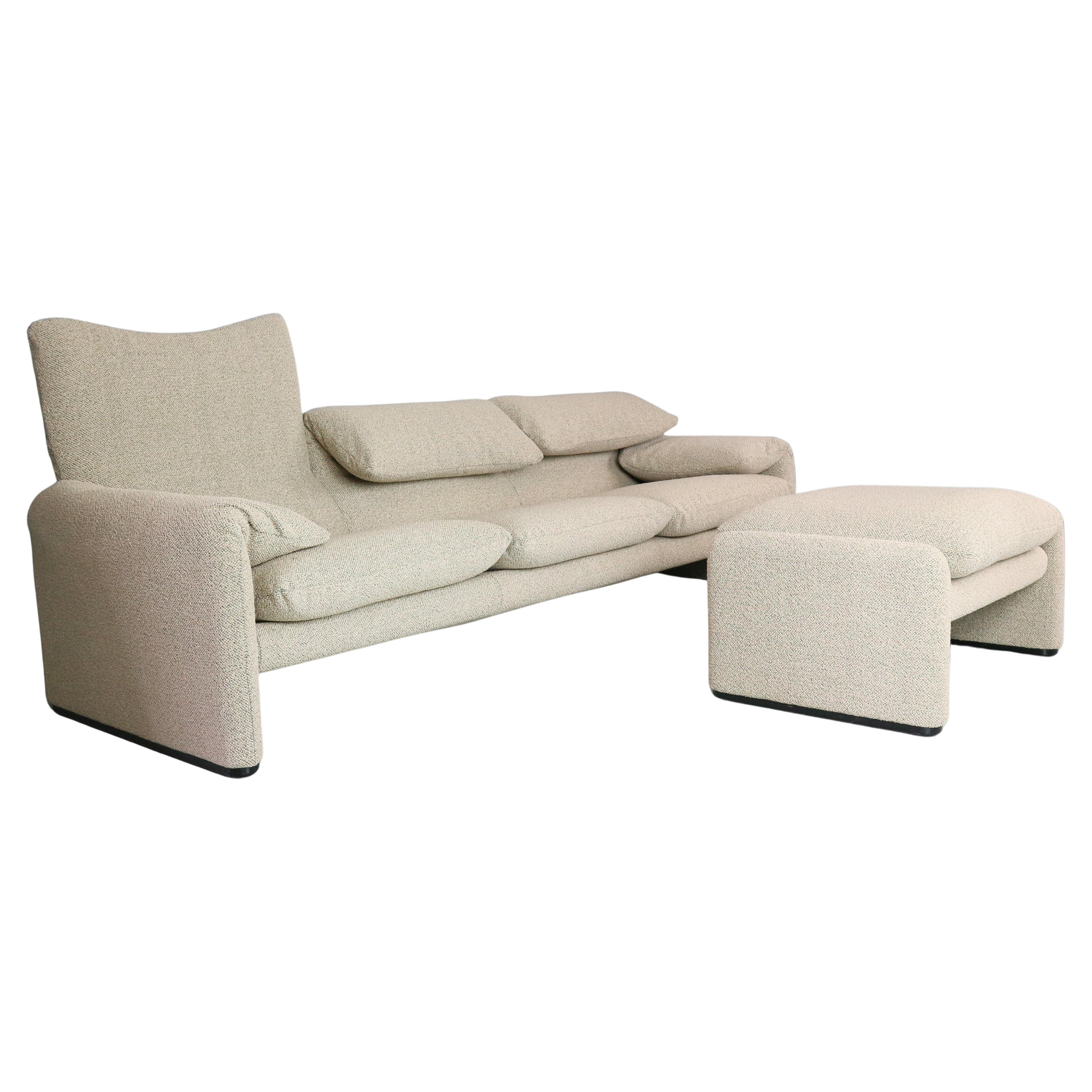 Vico Magistretti „Maralunga“ 3-Sitzer und Fußhocker neu gepolstert für Cassina