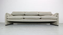 Vico Magistretti "Maralunga" 3-seater newly reupholstered sofa For Cassina