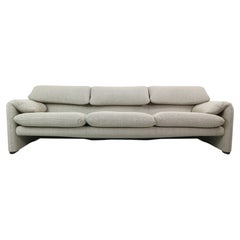 Vico Magistretti "Maralunga" 3-seater newly reupholstered sofa For Cassina