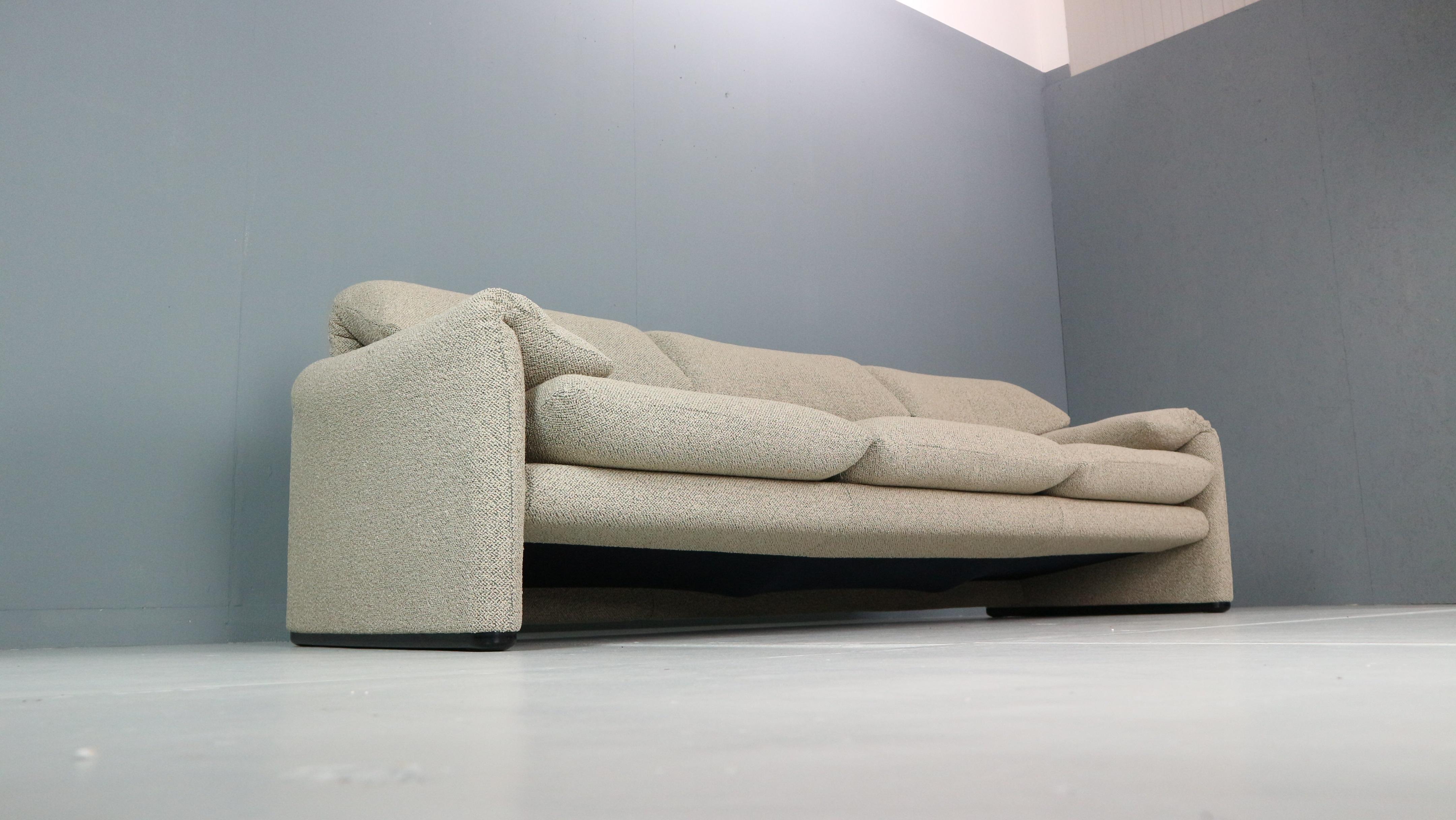Vico Magistretti „Maralunga“ 3-Sitzer-Sofa mit Neupolsterung für Cassina im Angebot 4