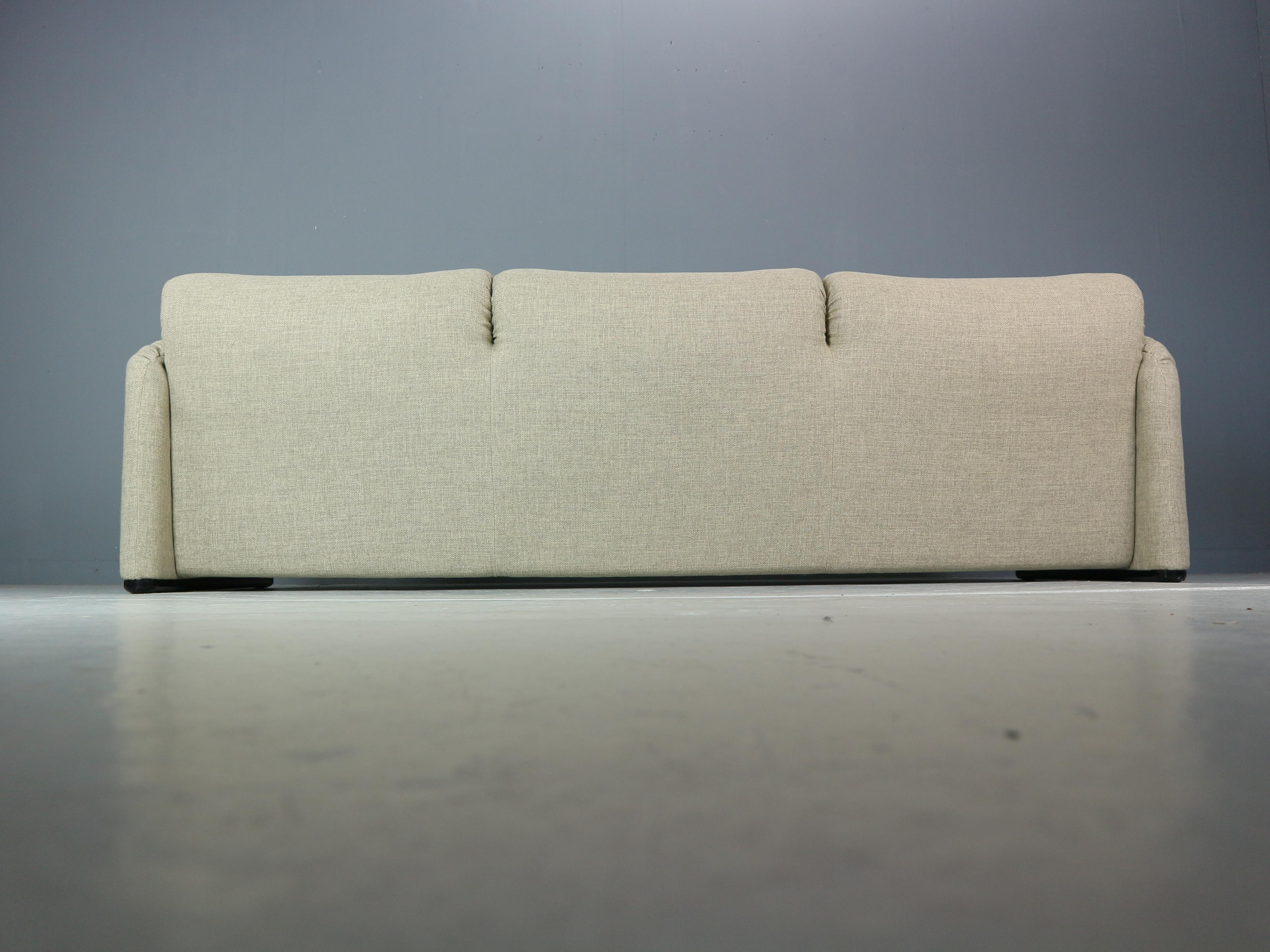 Vico Magistretti „Maralunga“ 3-Sitzer-Sofa mit Neupolsterung für Cassina im Angebot 5
