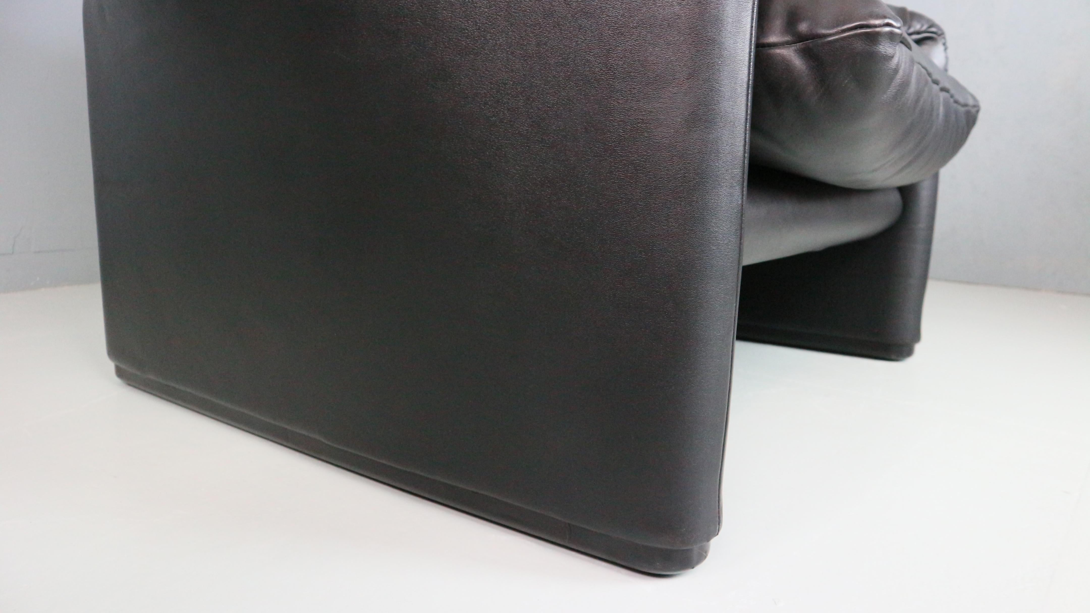 Vico Magistretti Maralunga Black Leather Lounge Chair for Cassina, 1980s For Sale 10