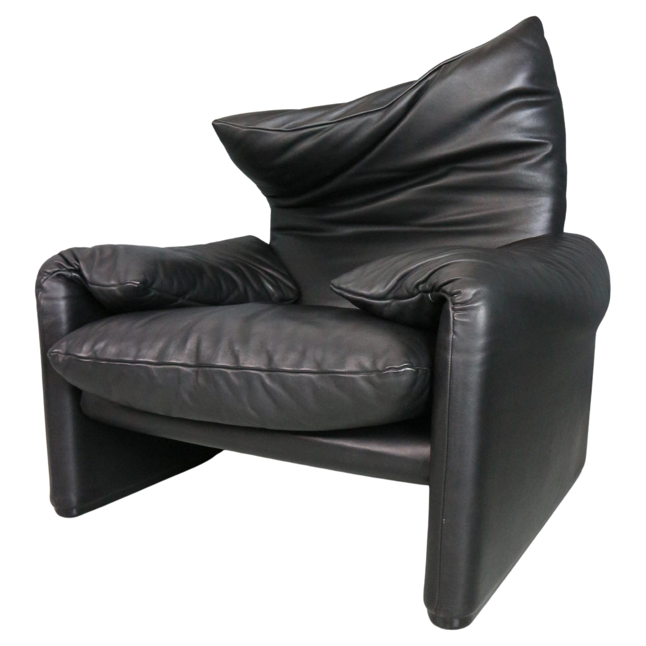 Vico Magistretti Maralunga Black Leather Lounge Chair for Cassina, 1980s