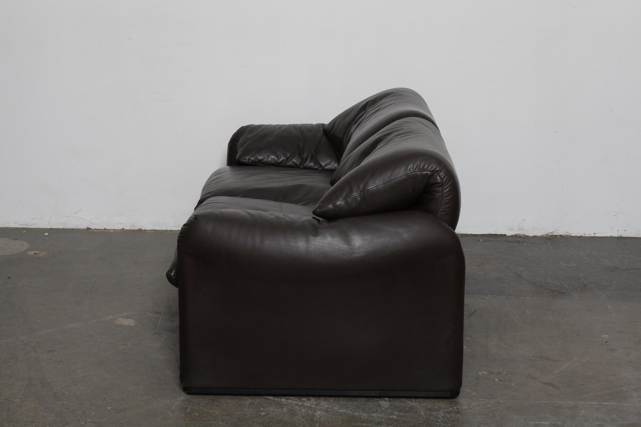 Vico Magistretti 'Maralunga' Brown Leather Sofa for Cassina, 1973, Italy For Sale 1