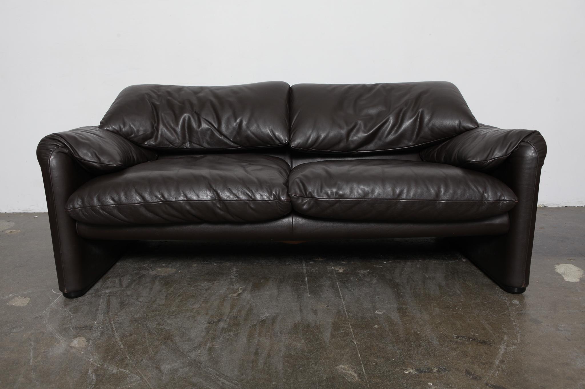 Vico Magistretti 'Maralunga' Brown Leather Sofa for Cassina, 1973, Italy For Sale 3