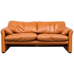 Vico Magistretti Maralunga Karamell-Ledersofa