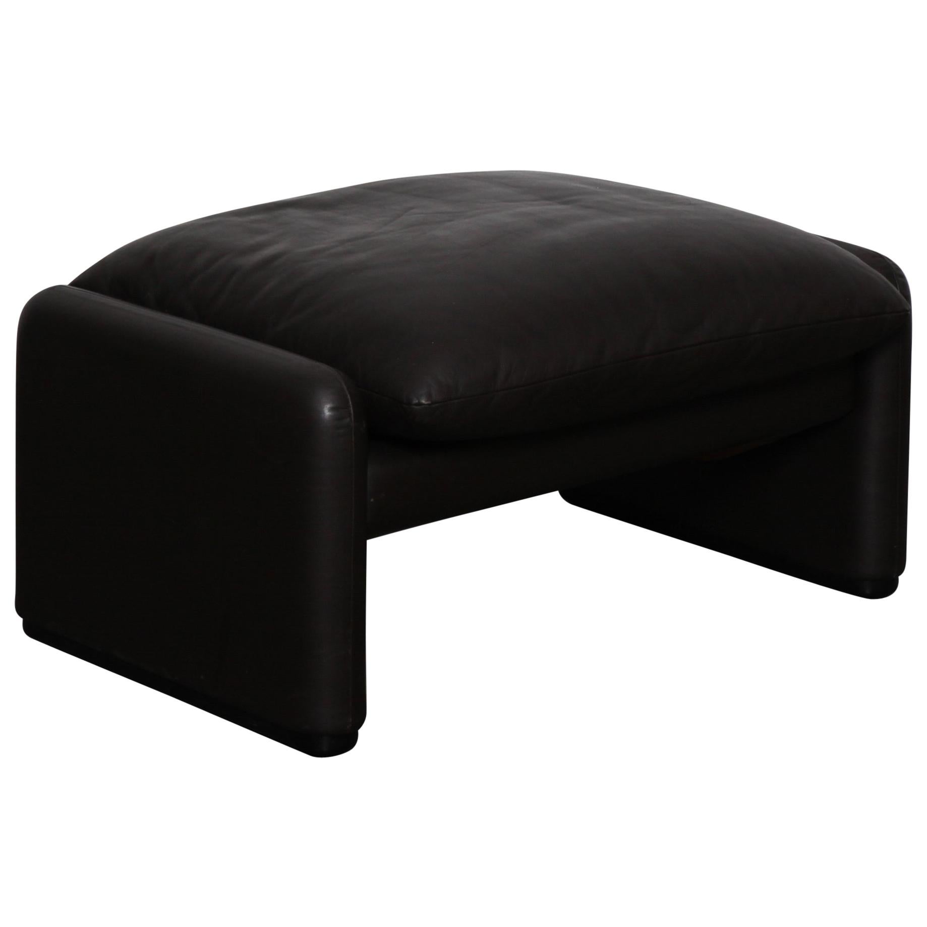 Vico Magistretti 
Maralunga
 Dark Brown Leather Footstool for Cassina 1973 Italy For Sale