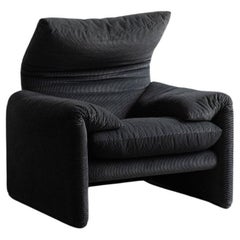 Vico Magistretti
Maralunga
Easy chair for Cassina, Italy, 1973 Vico Magistretti
Maralunga
Easy chair for Cassina, Italy, 1973