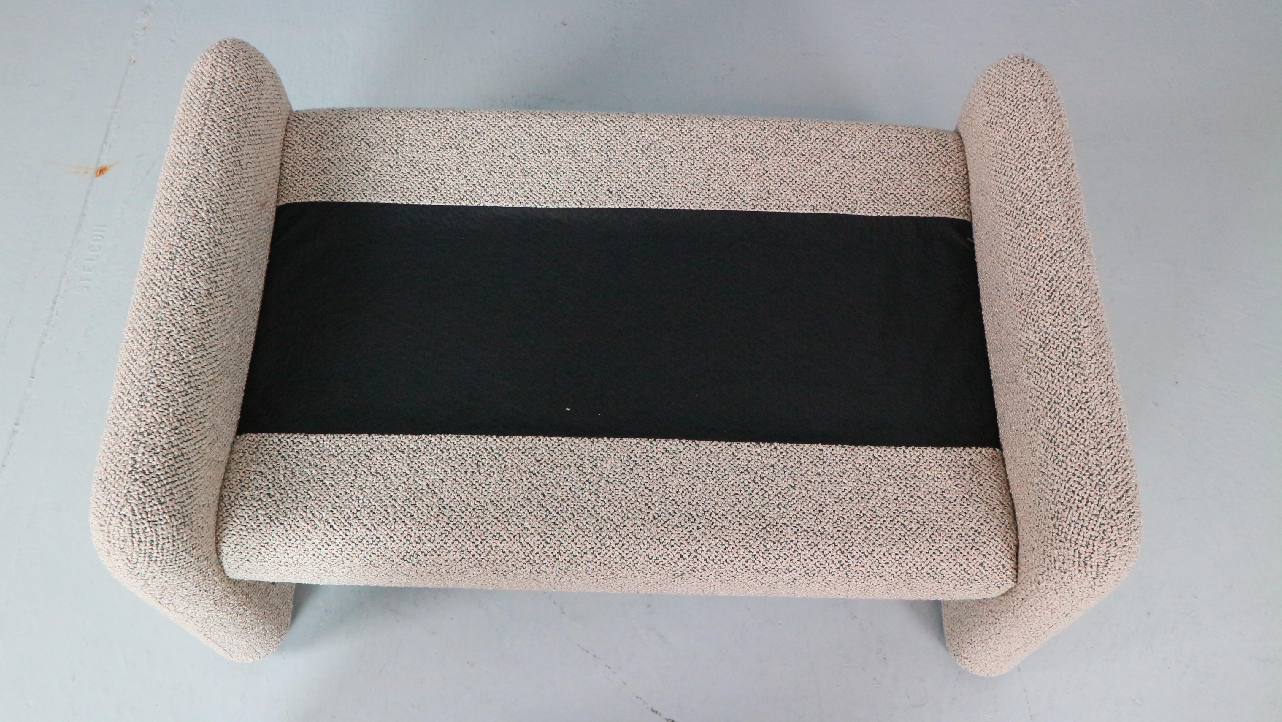 Vico Magistretti „Maralunga“ Fußhocker „Maralunga“ neu gepolstert für Cassina (Stoff)