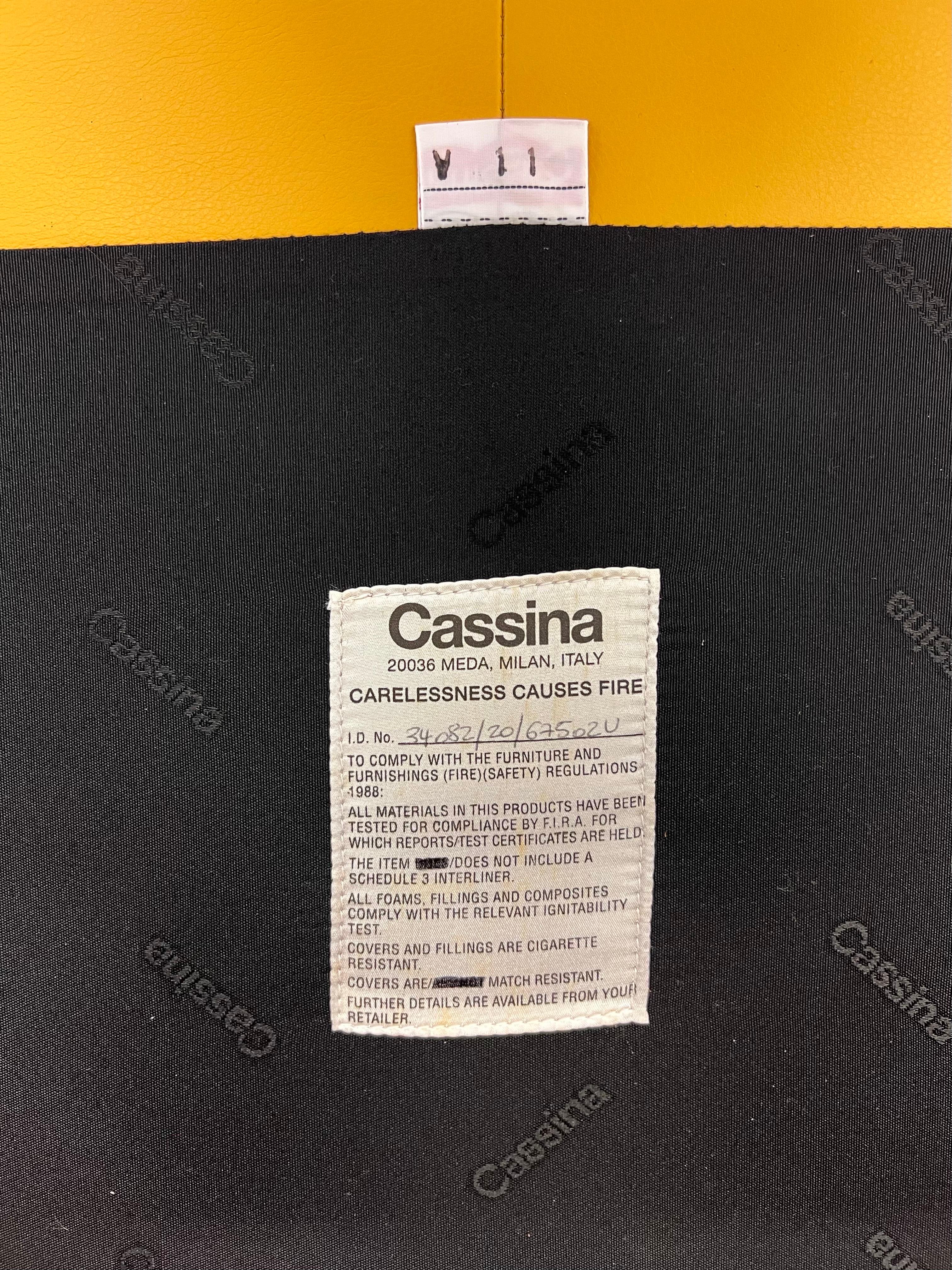Vico Magistretti Maralunga Leather Loveseat for Cassina, 1980s 7