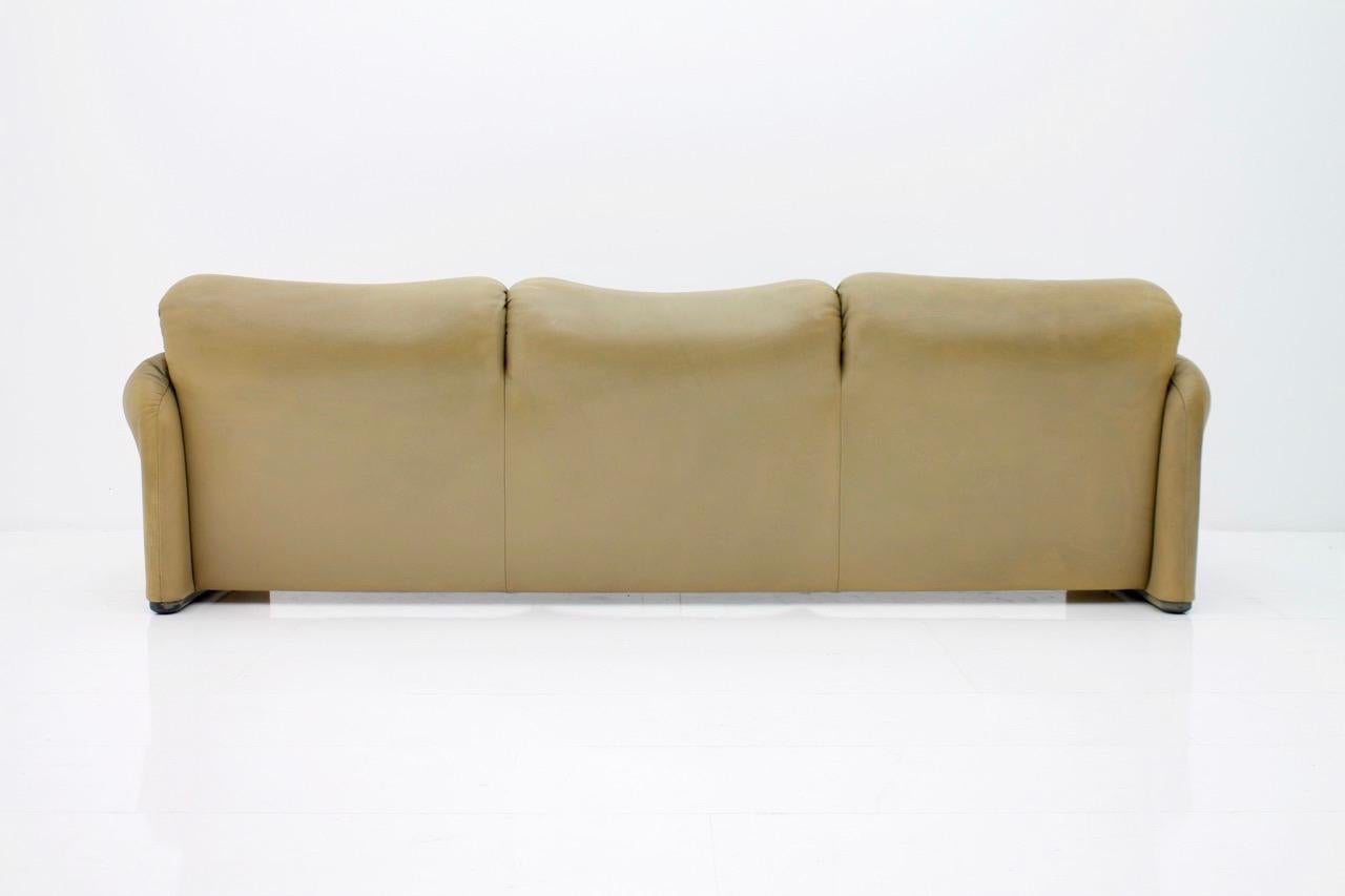 20th Century Vico Magistretti Maralunga Leather Sofa by Cassina Italy, 1973