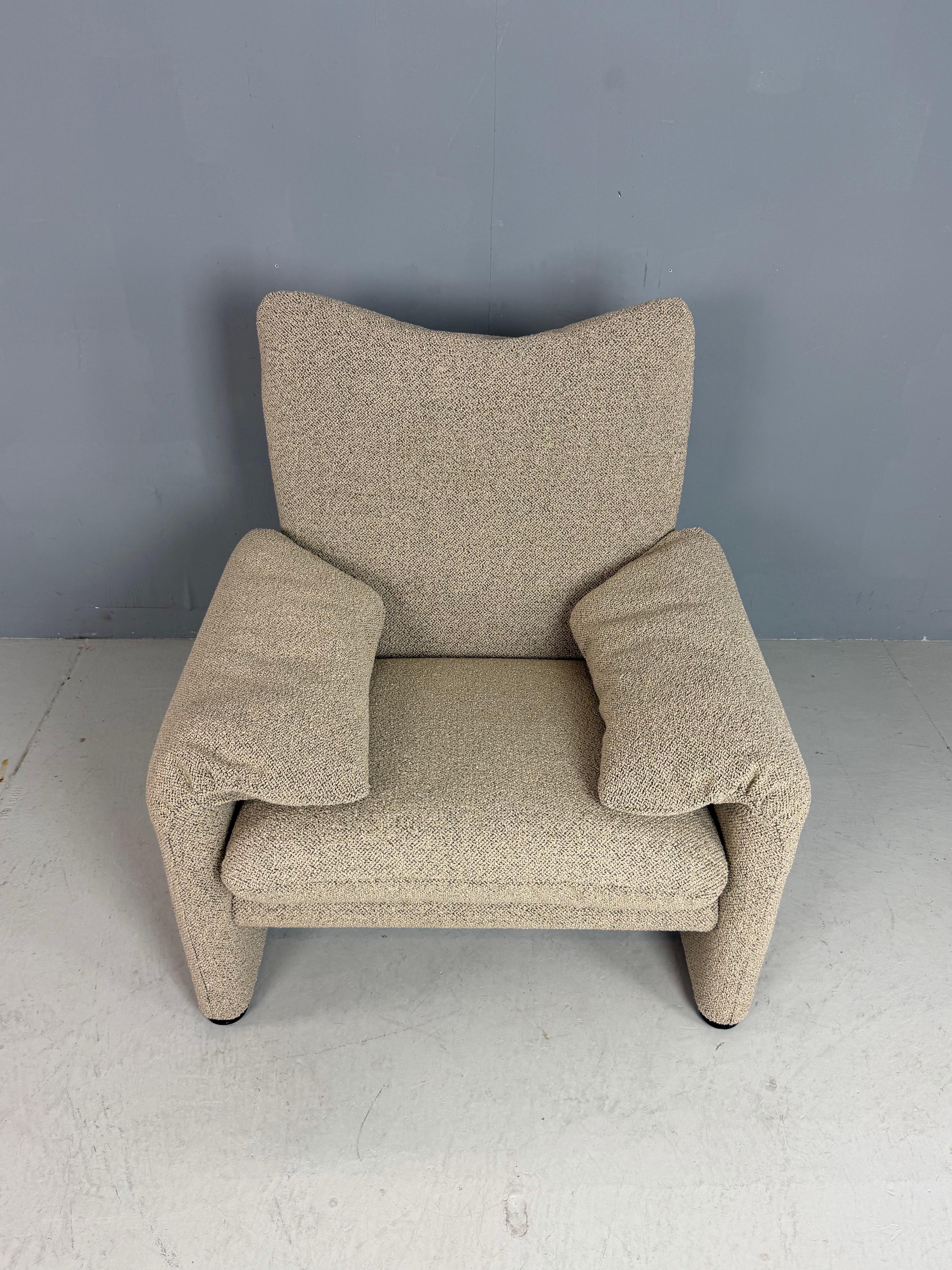 Silla de salón Vico Magistretti Maralunga retapizada para Cassina, años 80 en venta 4