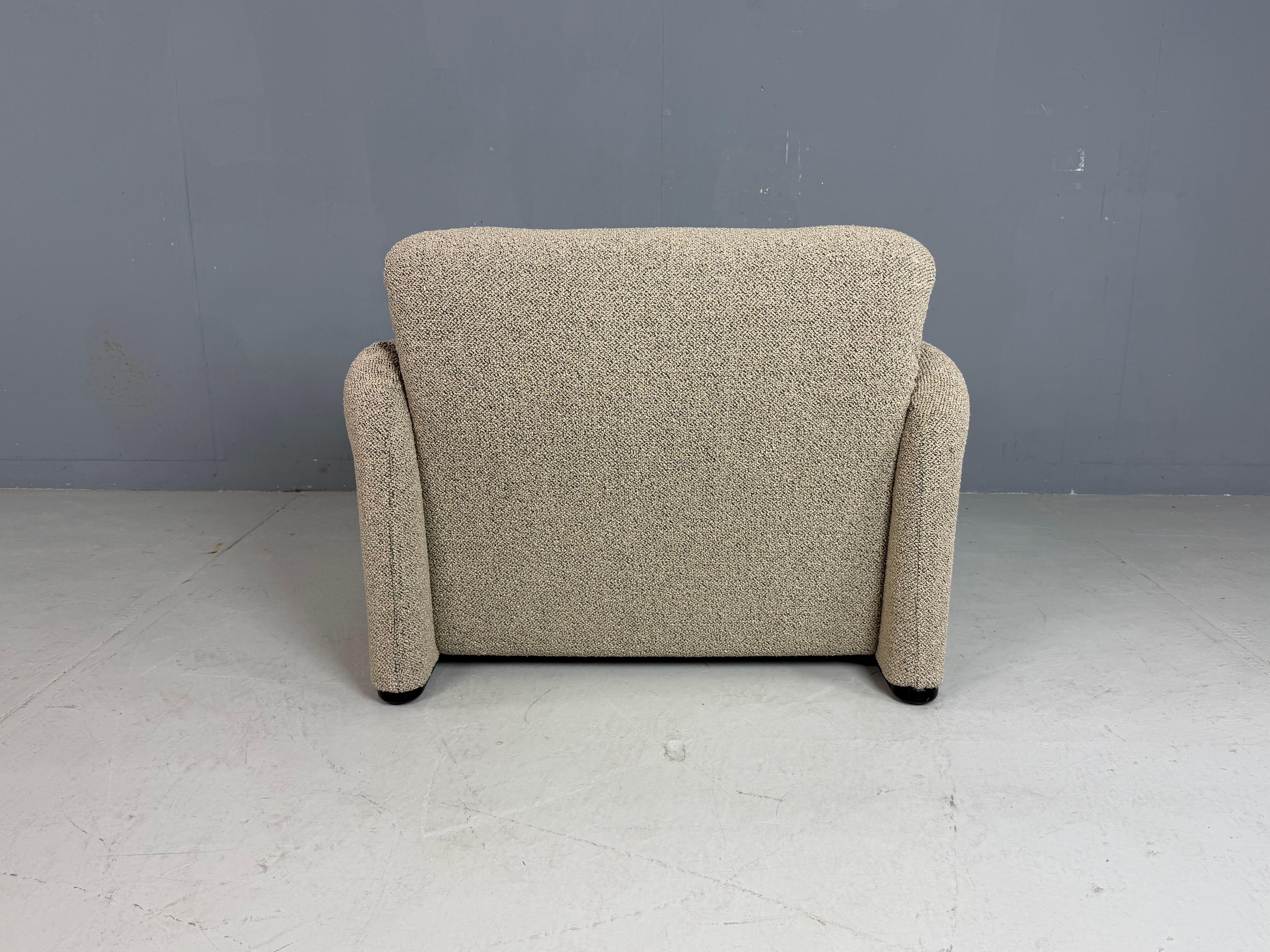Silla de salón Vico Magistretti Maralunga retapizada para Cassina, años 80 siglo XX en venta