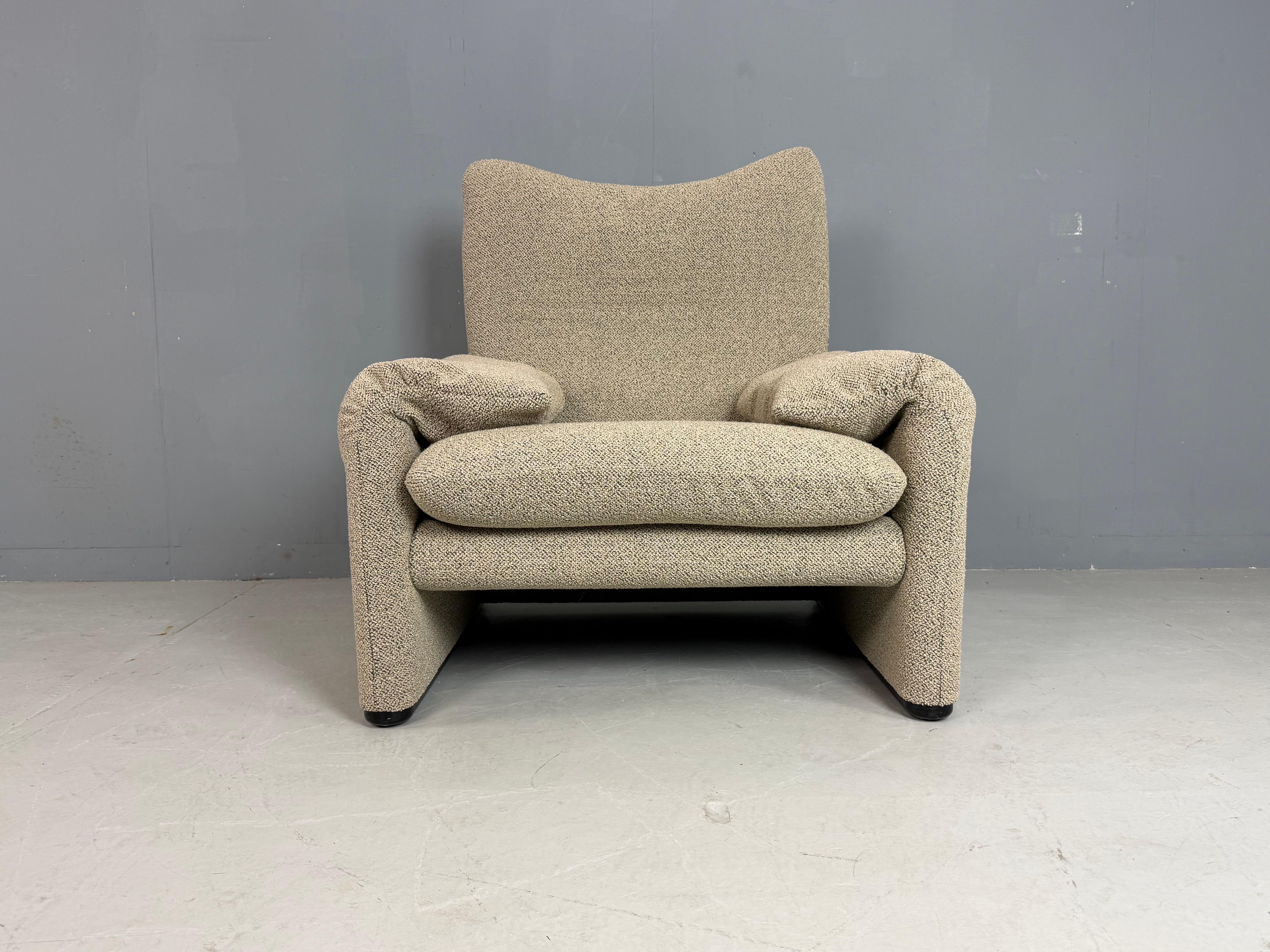 Silla de salón Vico Magistretti Maralunga retapizada para Cassina, años 80 en venta 2