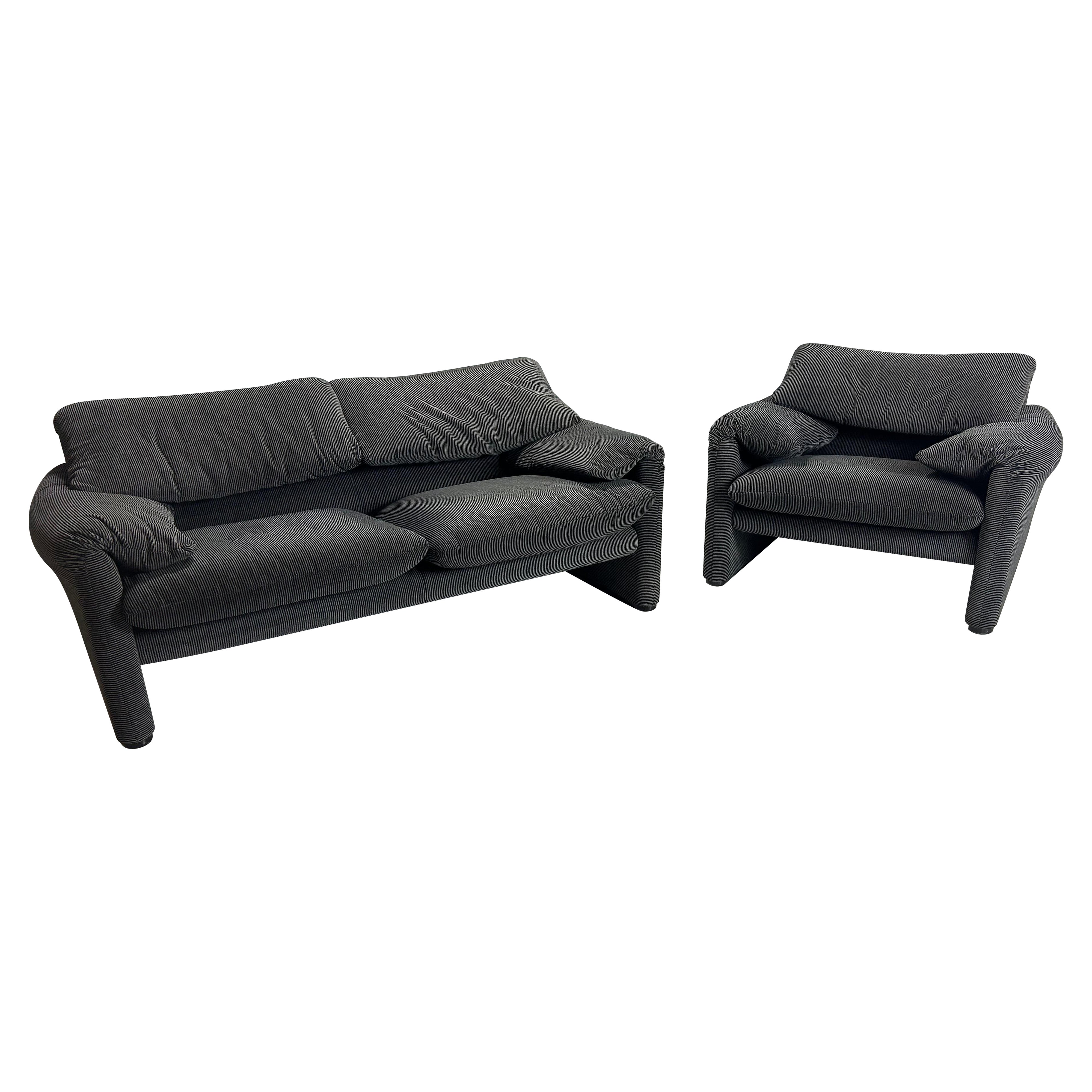Vico Magistretti "Maralunga" Set 2-seater sofa and lounge Chair For Cassina For Sale
