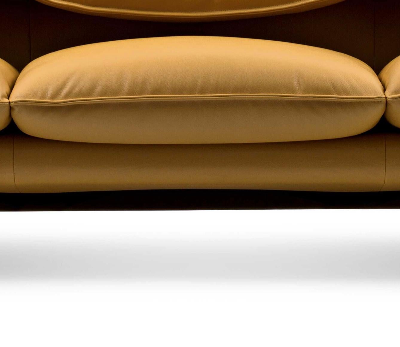 Vico Magistretti Maralunga Three - Seater Sofa For Cassina For Sale 1