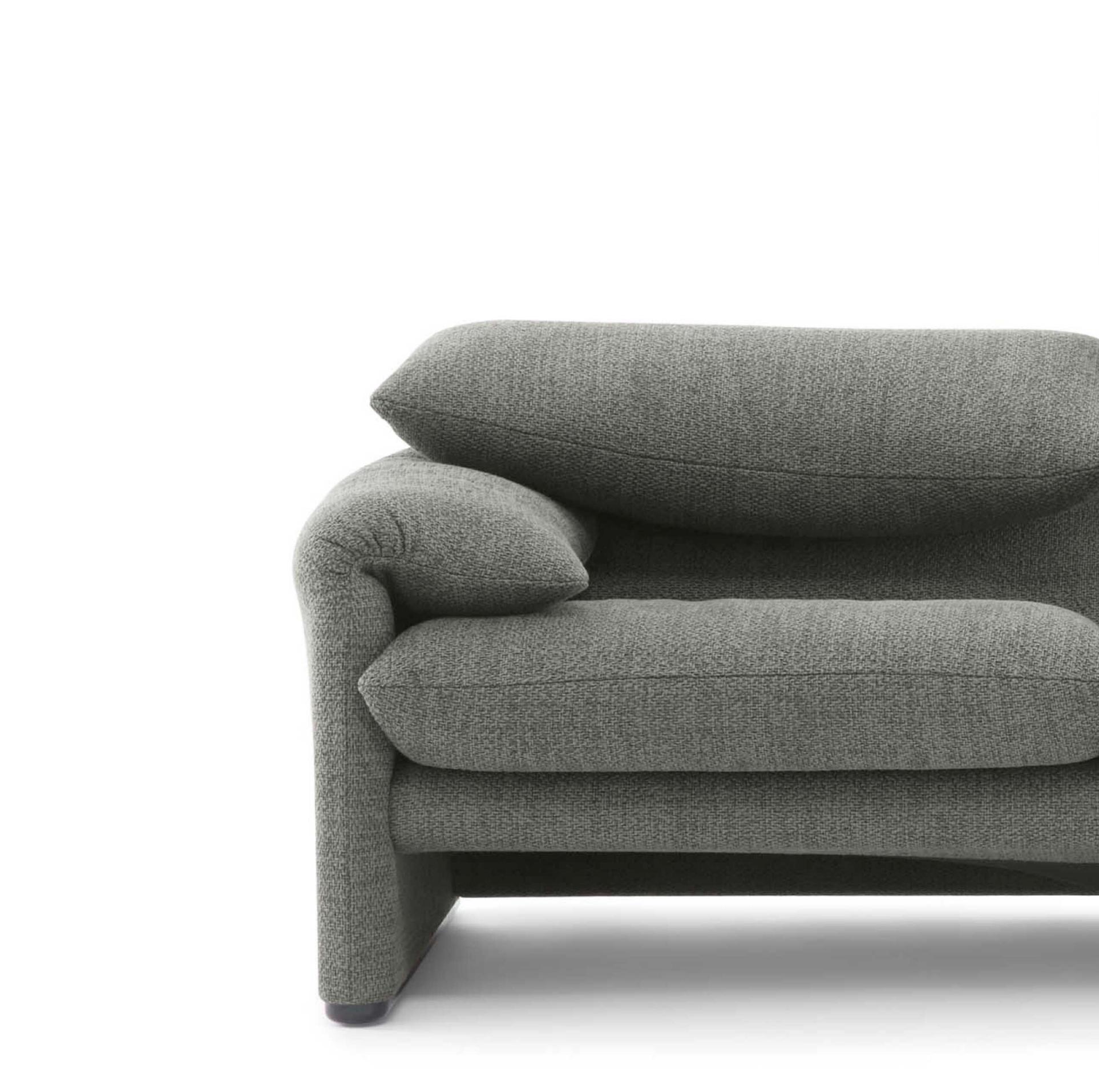 Vico Magistretti Maralunga Zweisitziges Sofa für Cassina (Moderne der Mitte des Jahrhunderts) im Angebot