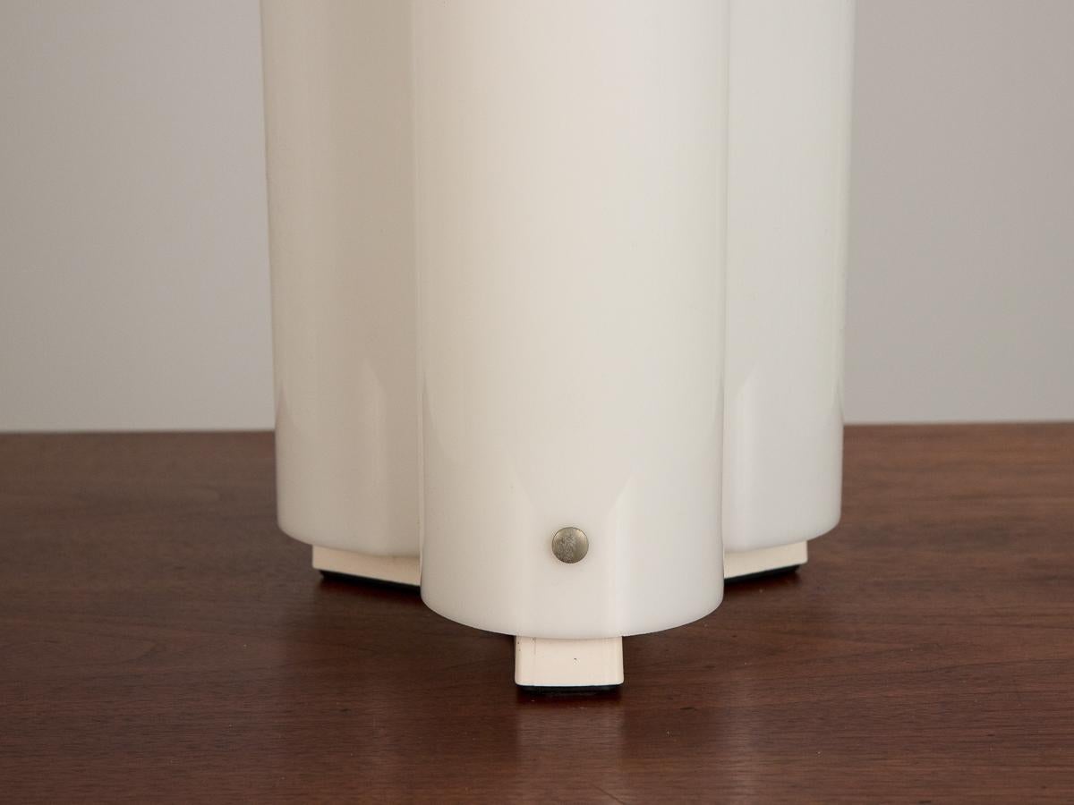 Vico Magistretti Mezzachimera Lamp 2