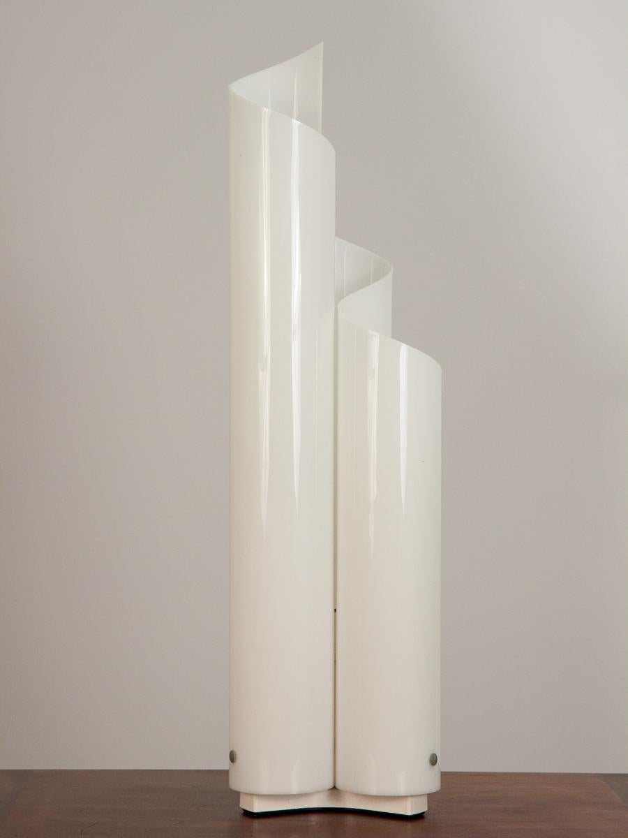 Italian postmodern table lamp nicknamed the 