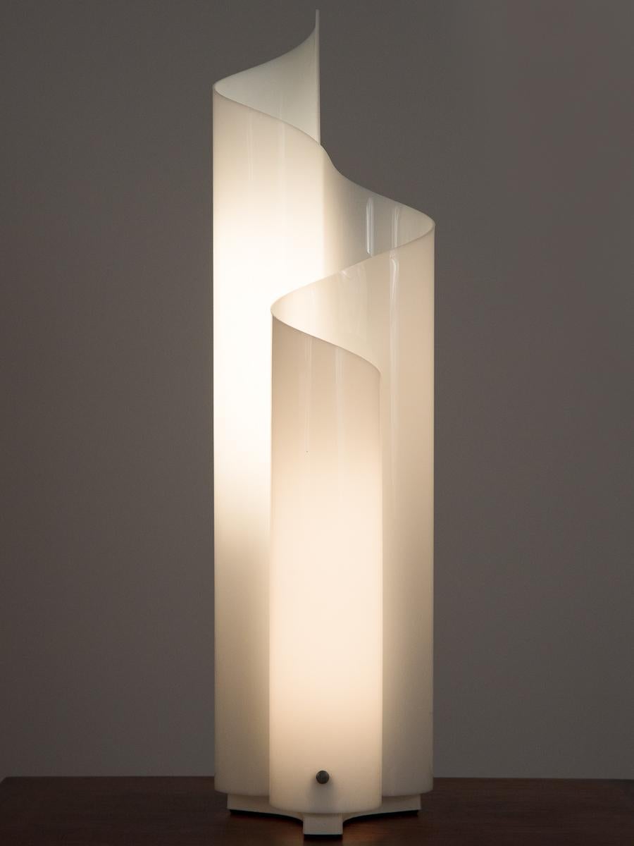 Post-Modern Vico Magistretti Mezzachimera Lamp