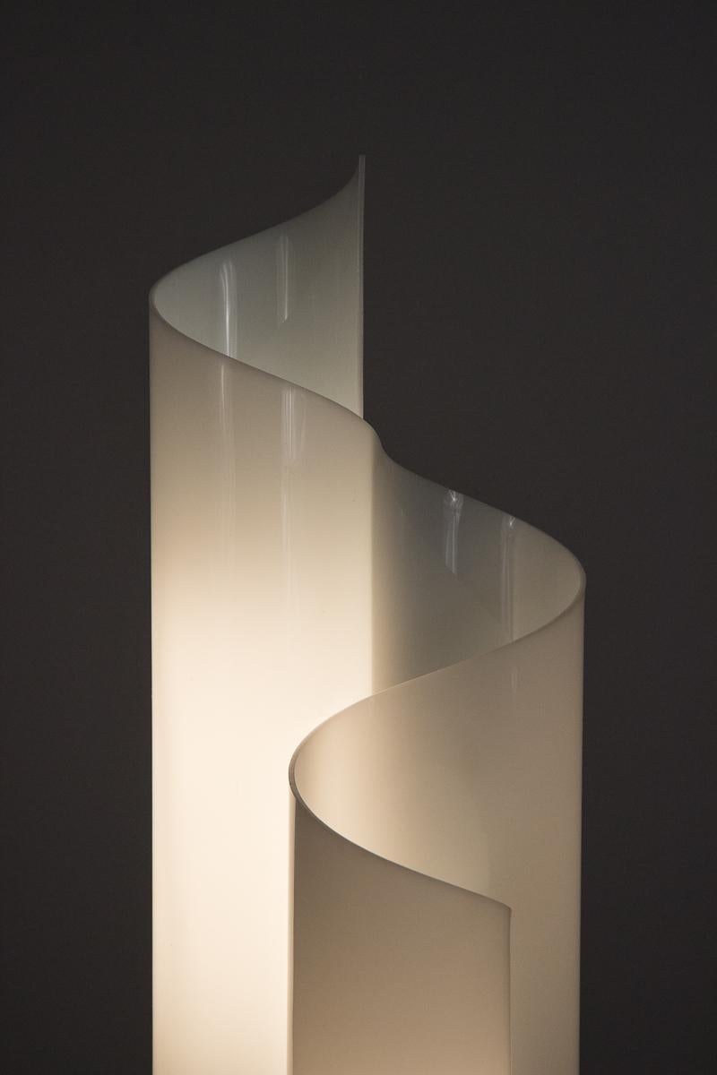 Acrylic Vico Magistretti Mezzachimera Lamp
