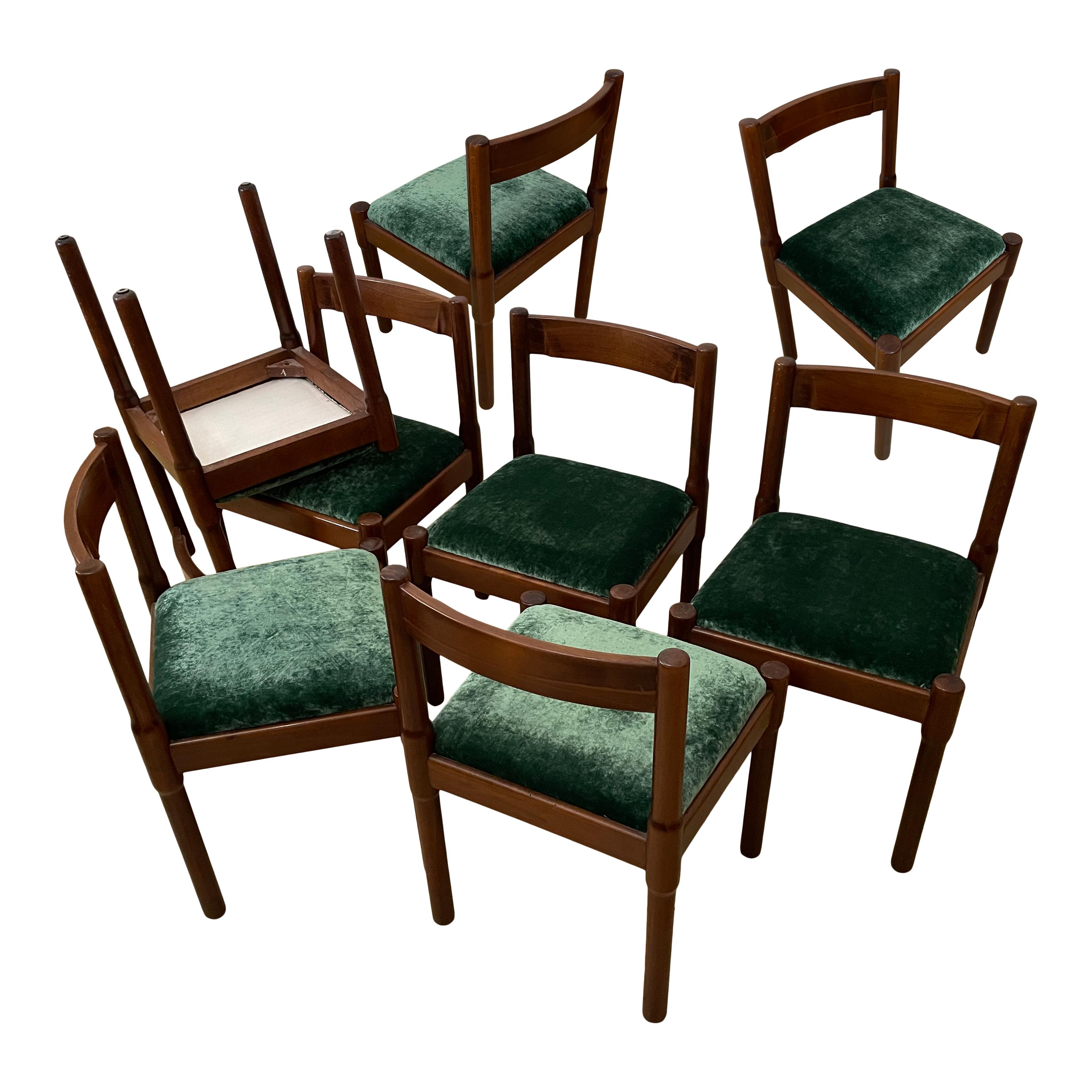 Set of 10 “Carimate” chairs designed by Vico Magistretti and produced by Cassina in 1963.

Initially commissioned for the Carimate Golf club near Milan, they were then produced for the public by Cassina.

Structure in brown beechwood, seating in