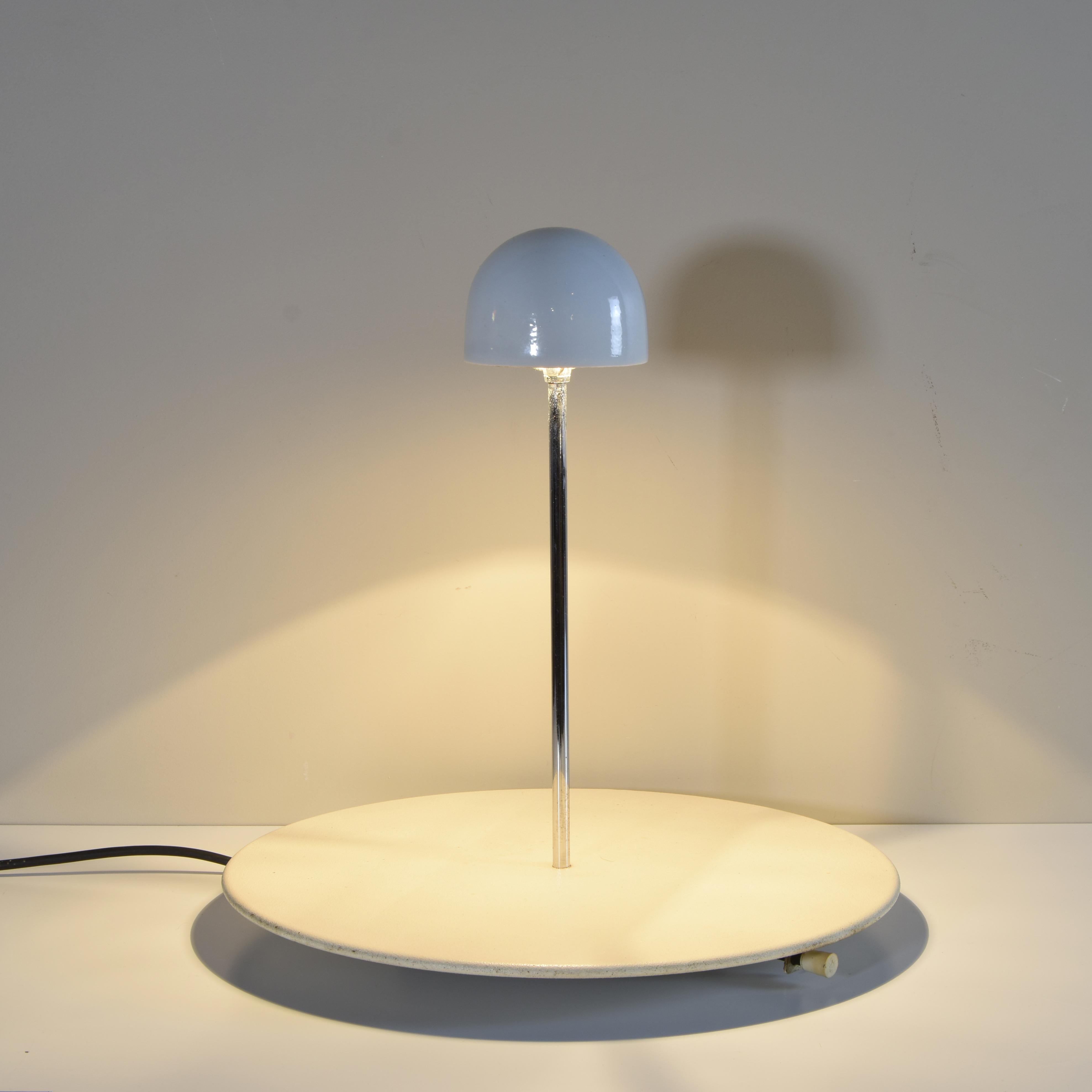 Vico Magistretti Nemea table lamp 1970s In Good Condition For Sale In bari, IT