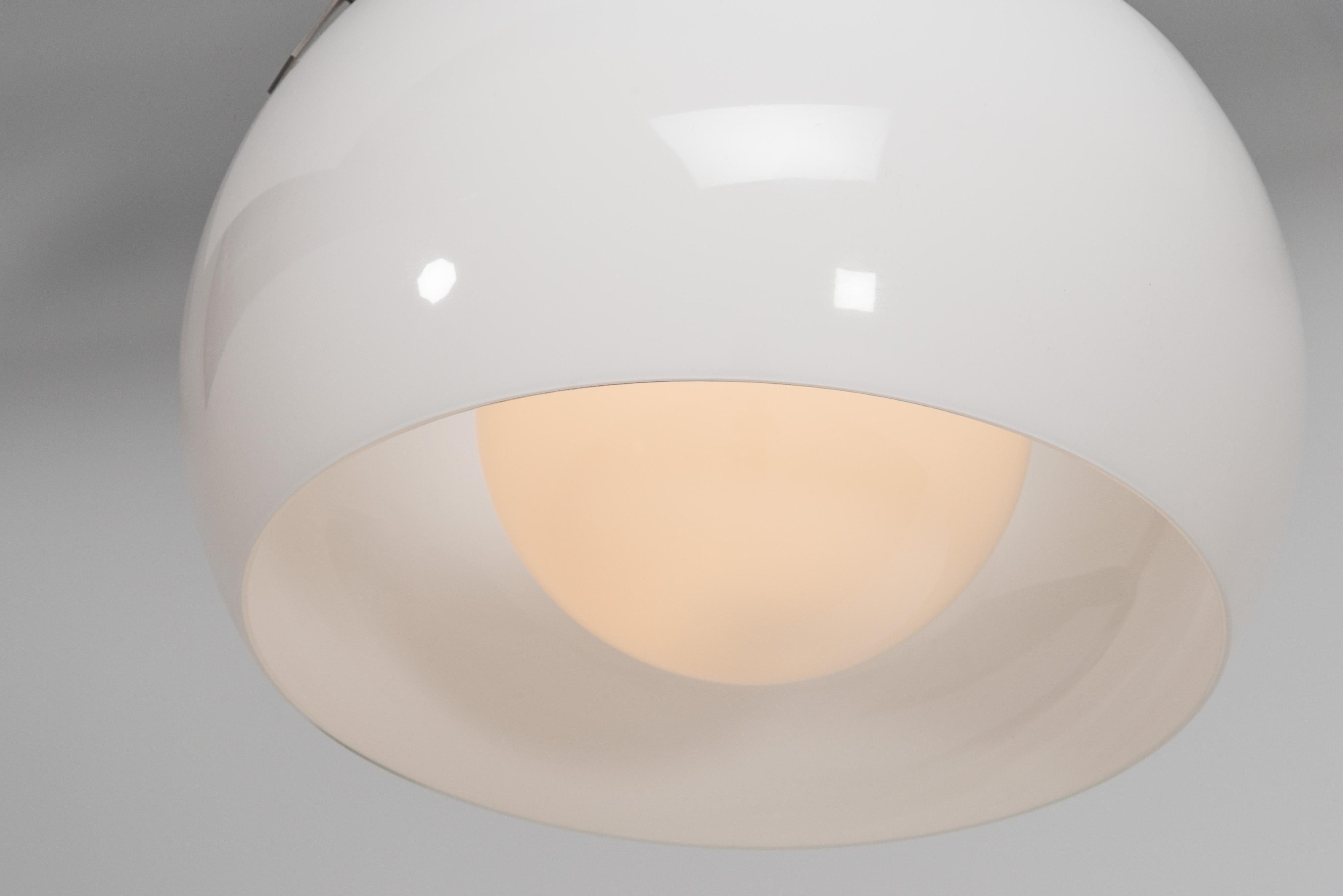 Vico Magistretti Lámparas Omega de Artemide Italia 1967 en venta 4