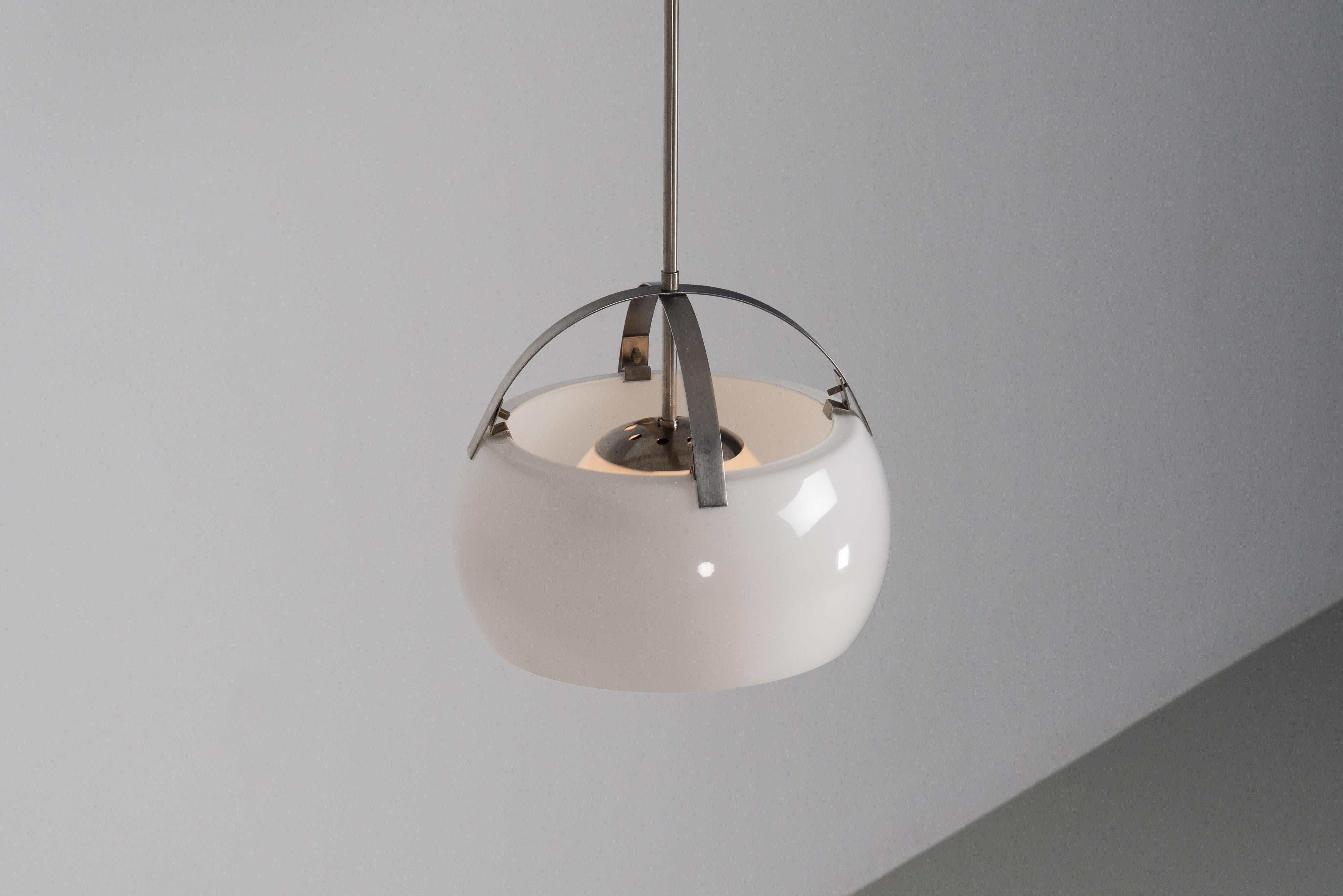 Vico Magistretti Lámparas Omega de Artemide Italia 1967 en venta 5