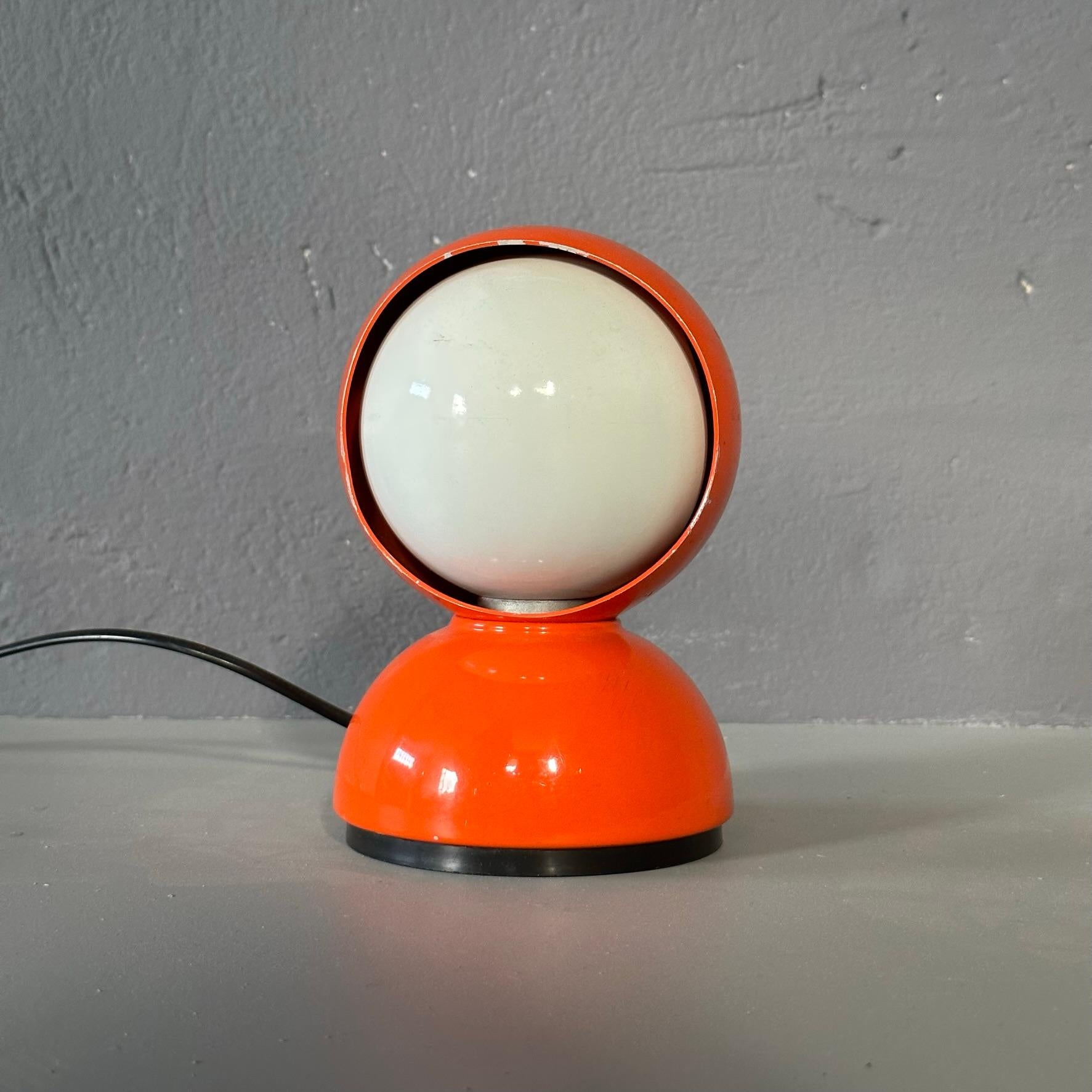 Vico Magistretti orange Eclisse Table Lamp, first edition for Artemide 1967 1