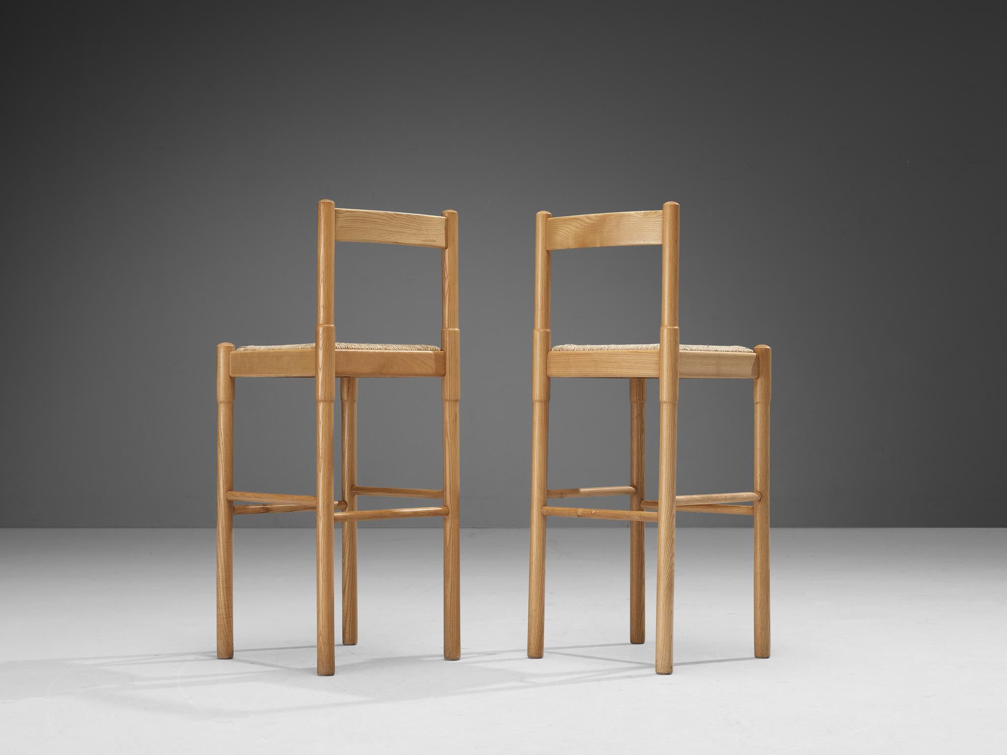 Mid-Century Modern Vico Magistretti Pair of Barstools in Ash and Straw For Sale